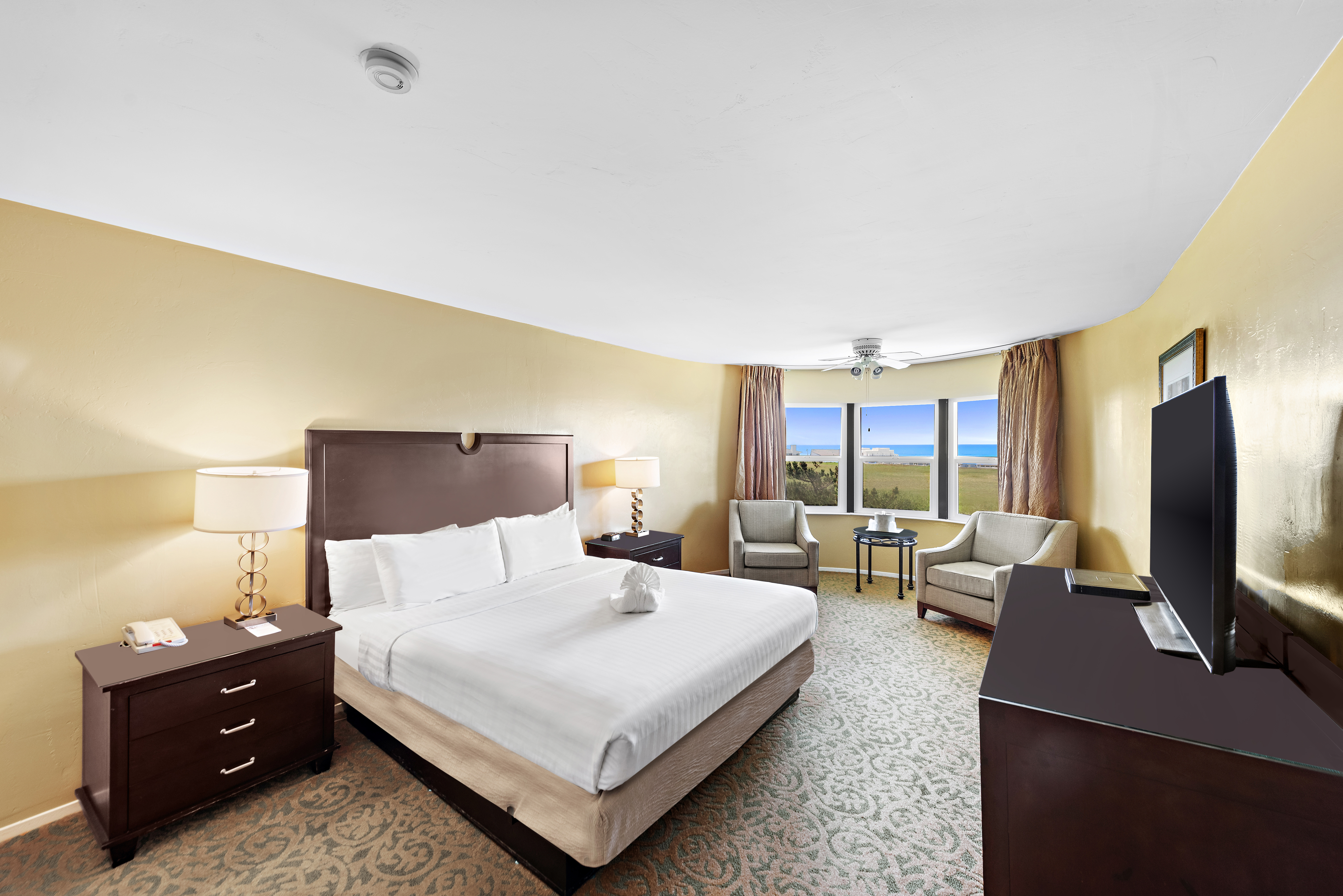 Room Partial Ocean View King Bed