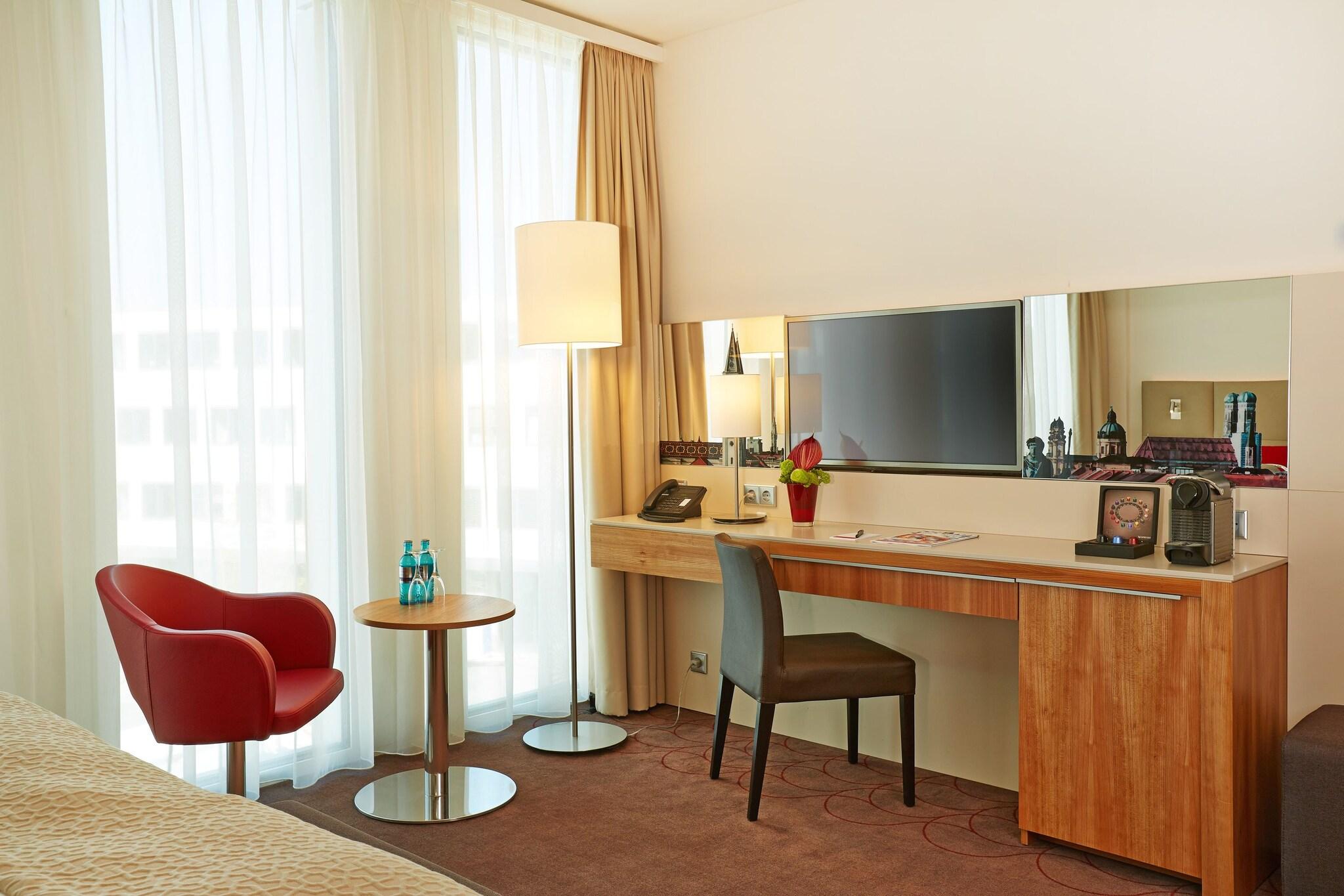 Double Deluxe Two Beds