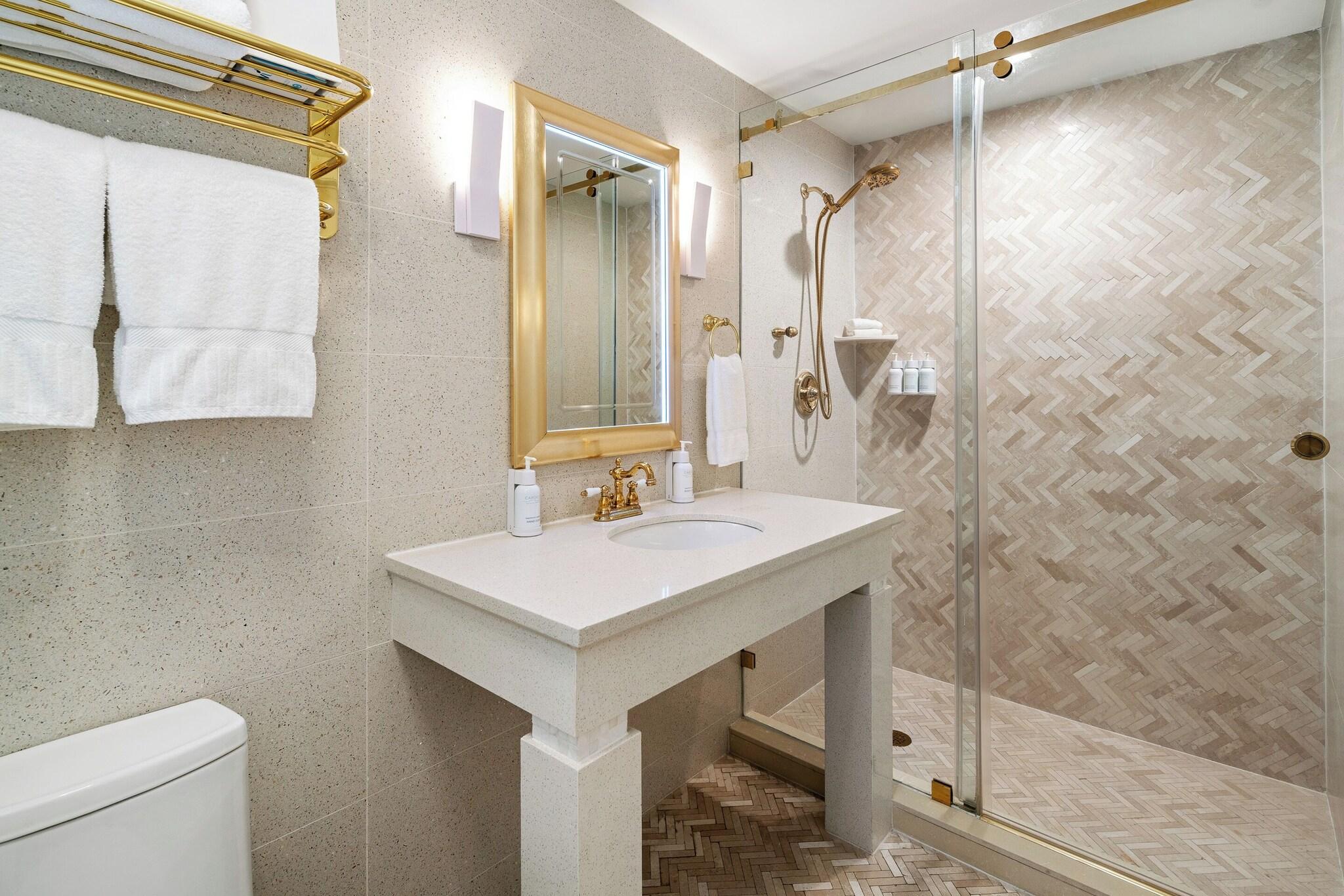 Junior Suite King Size Bed