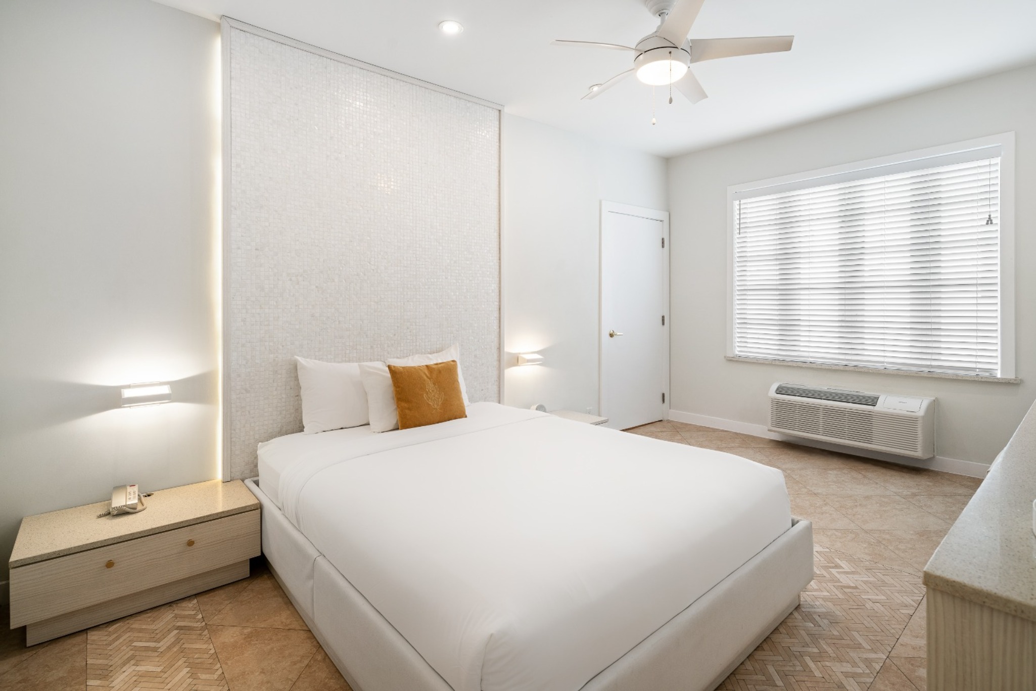 Double Queen Size Bed