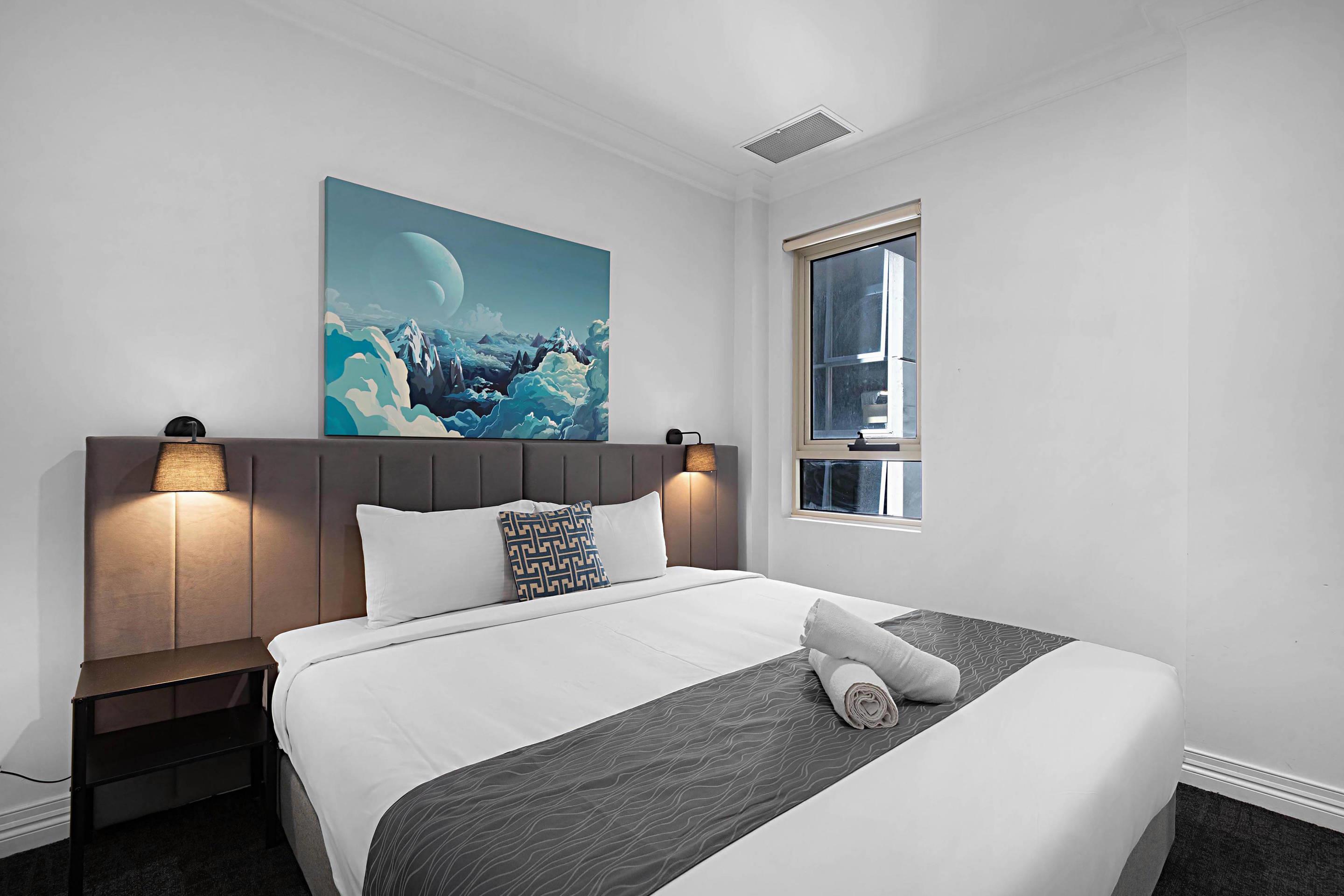 Apartment Queen Size Bed