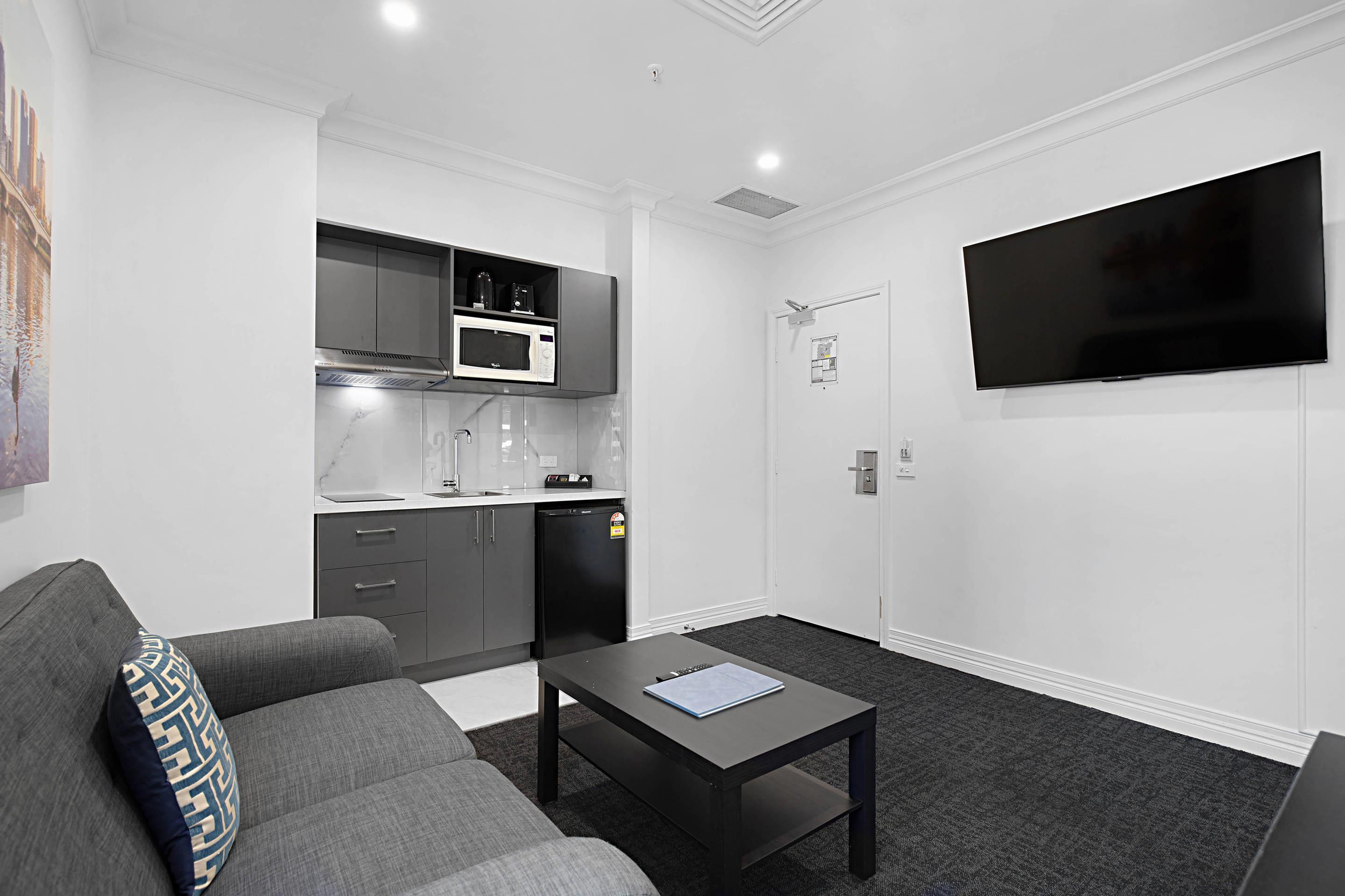 Apartment King Size Bed