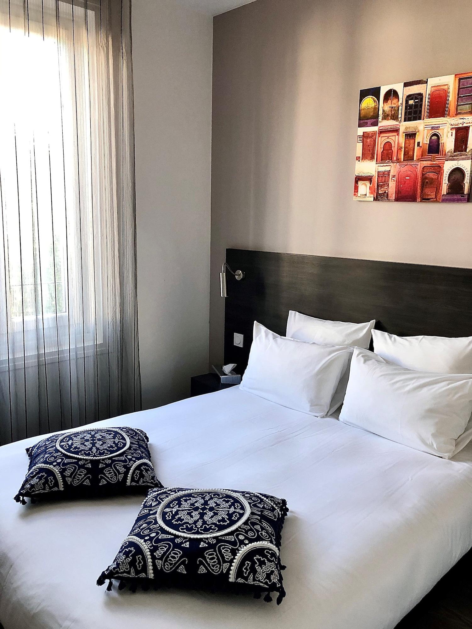 Double King Size Bed