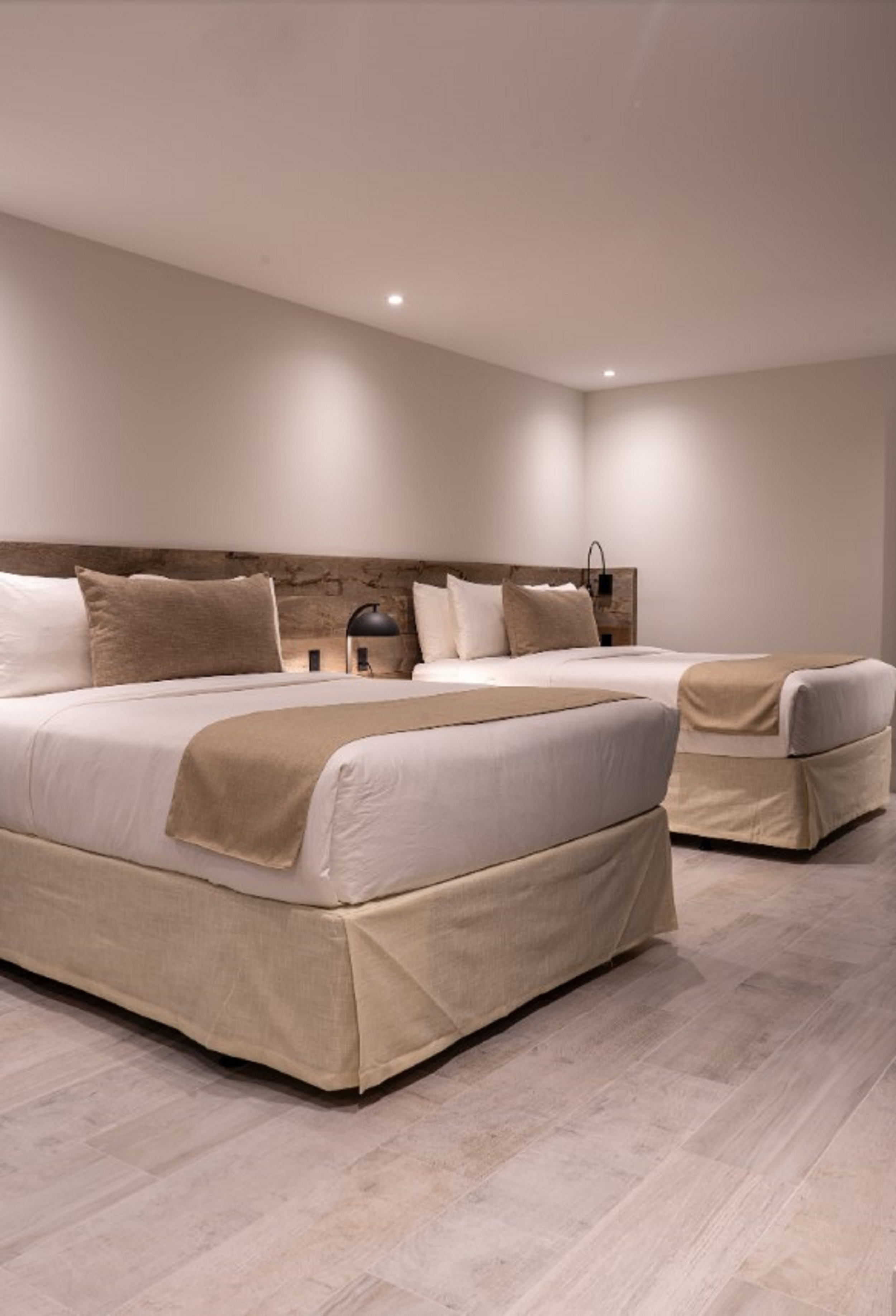 Suite Two Queen Beds