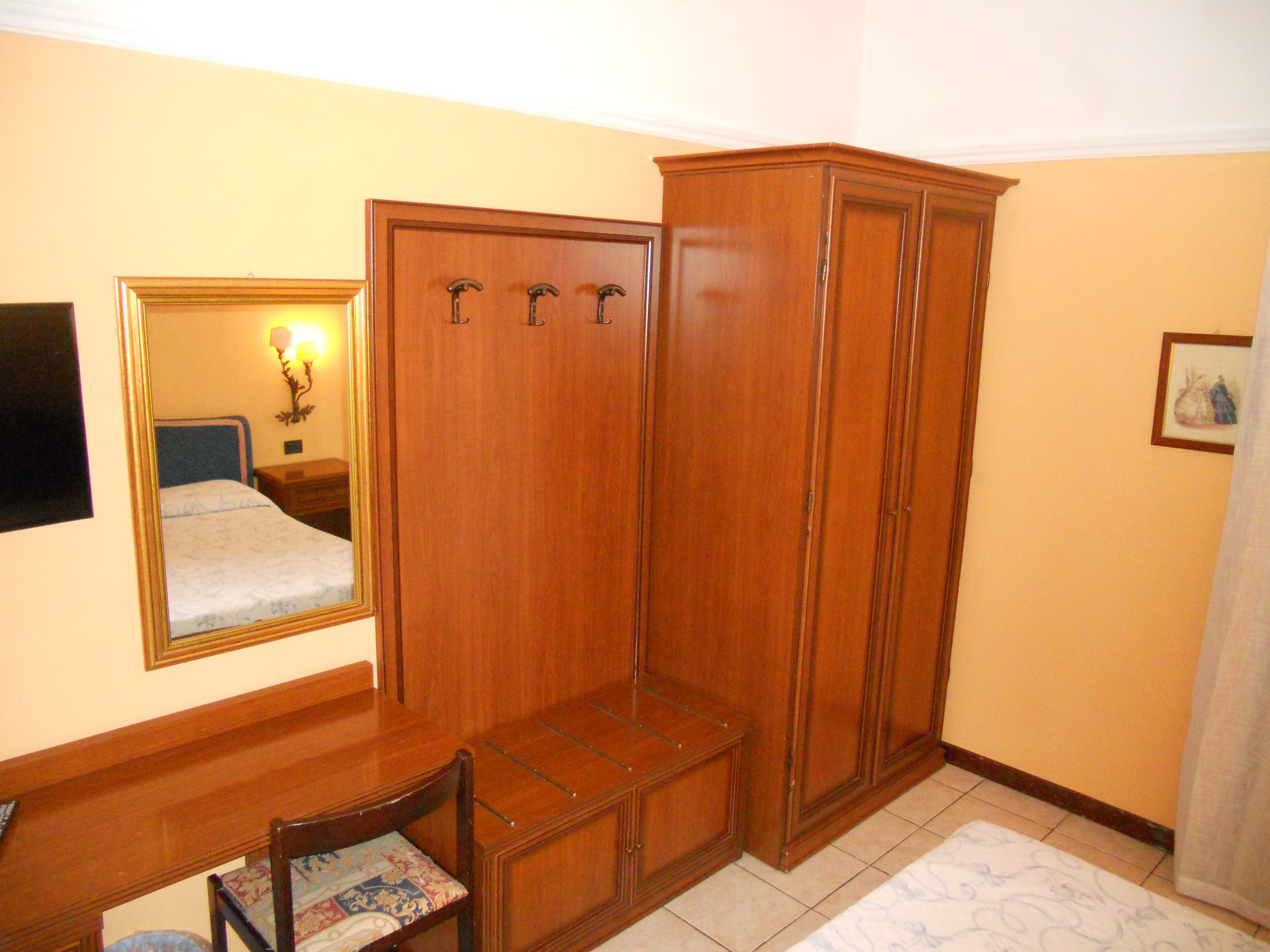 Double or Twin Standard