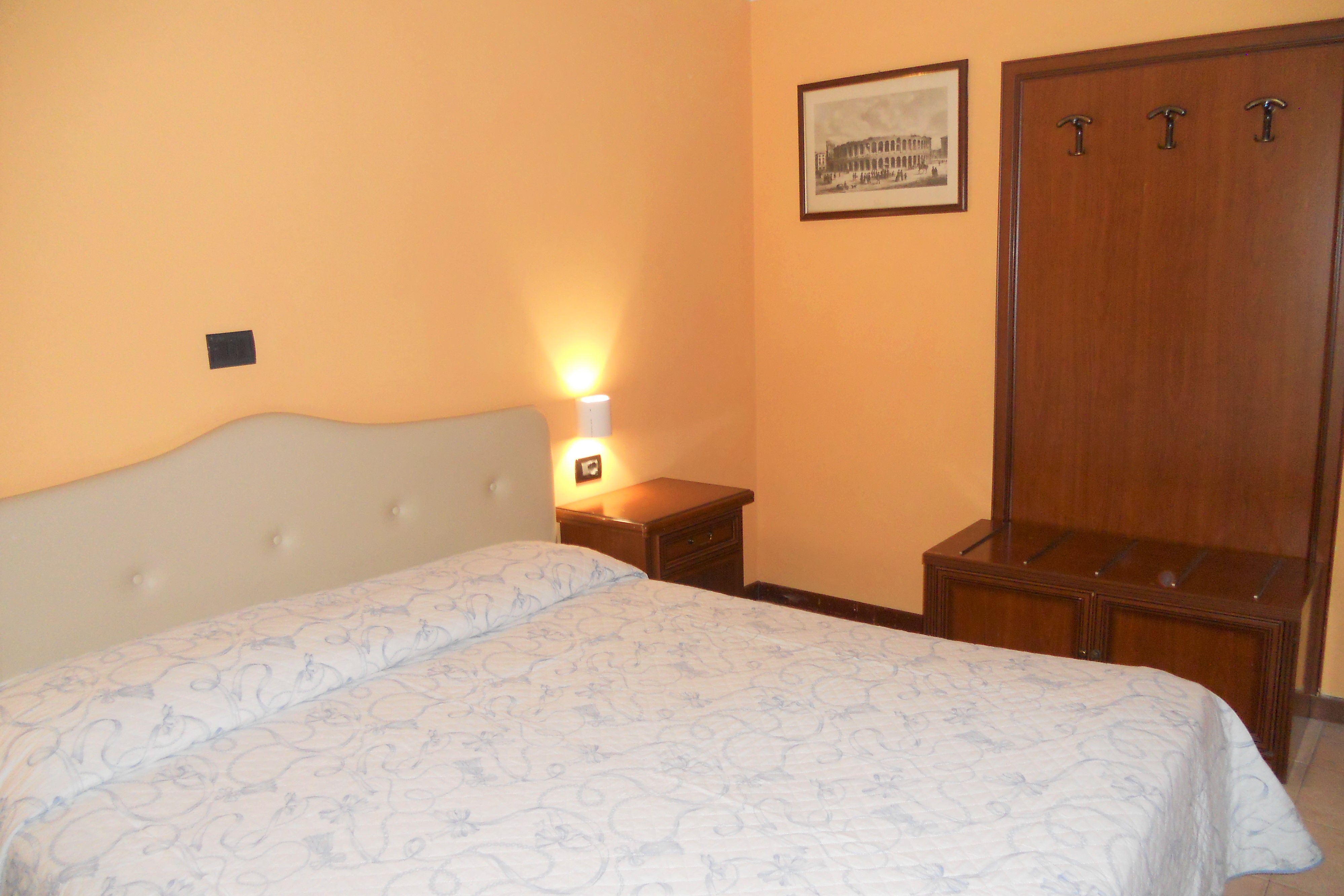 Double or Twin Standard