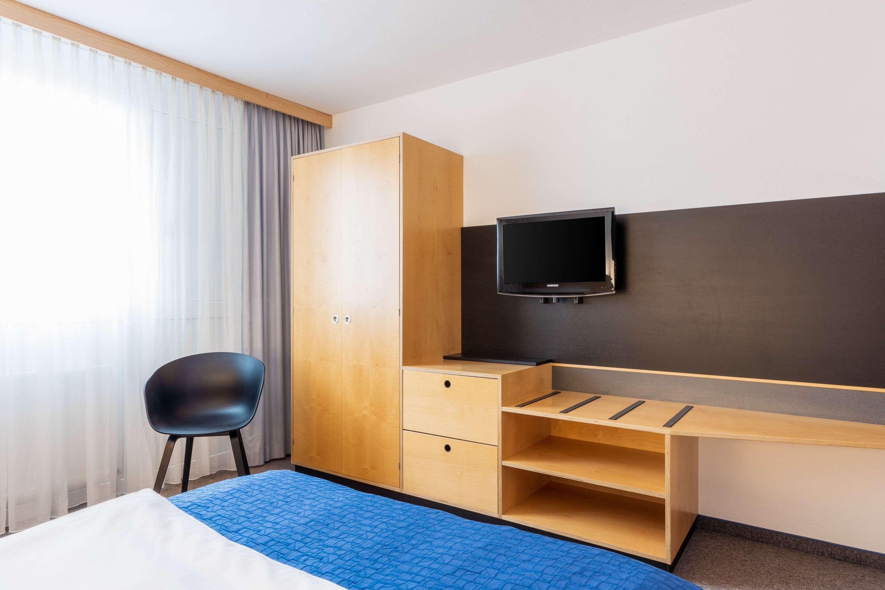 Double Queen Bed Non Smoking