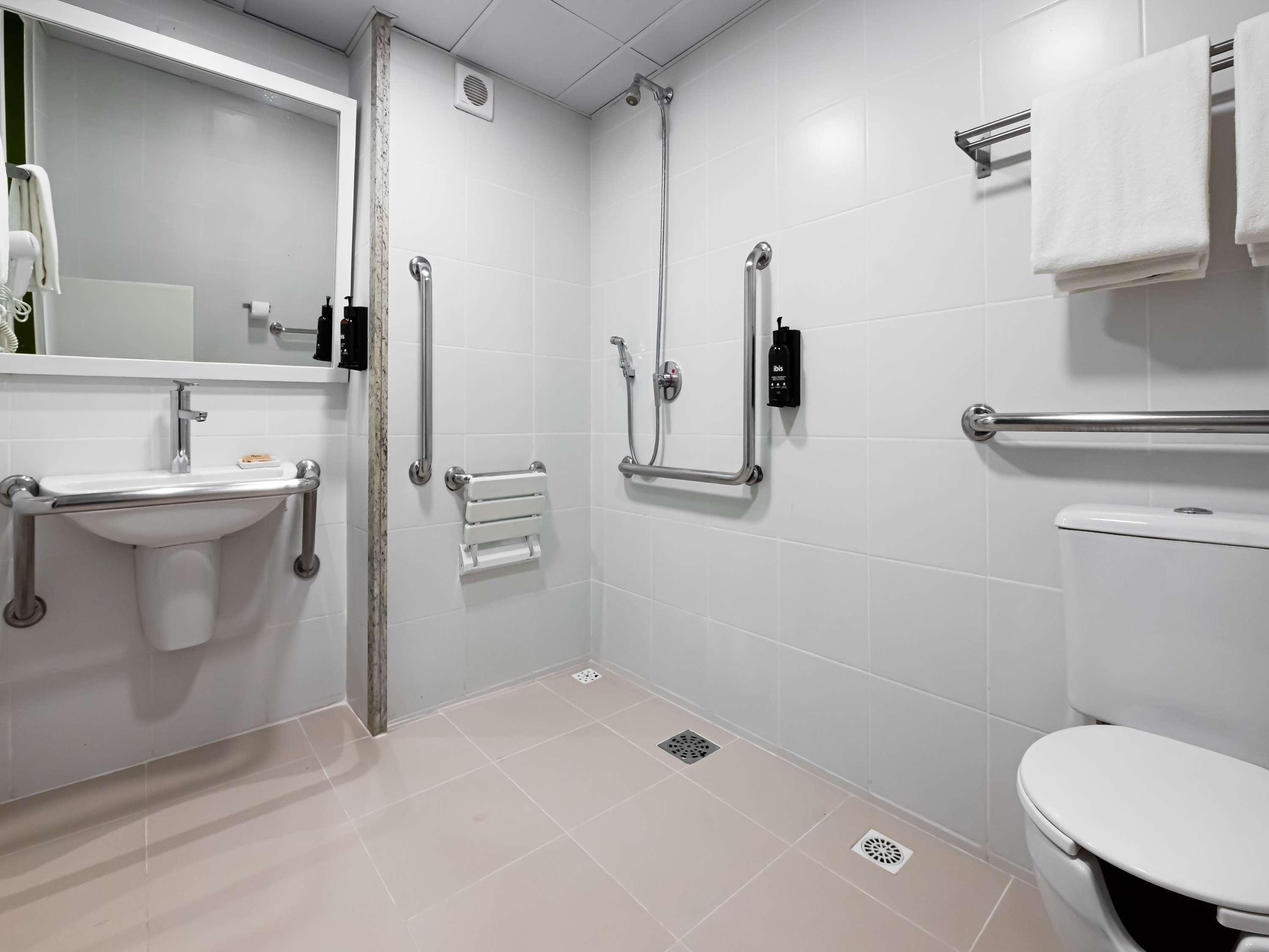 Apartment Queen Size Bed