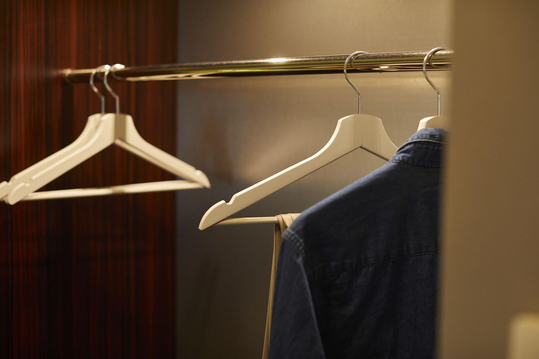 Double Deluxe King Bed