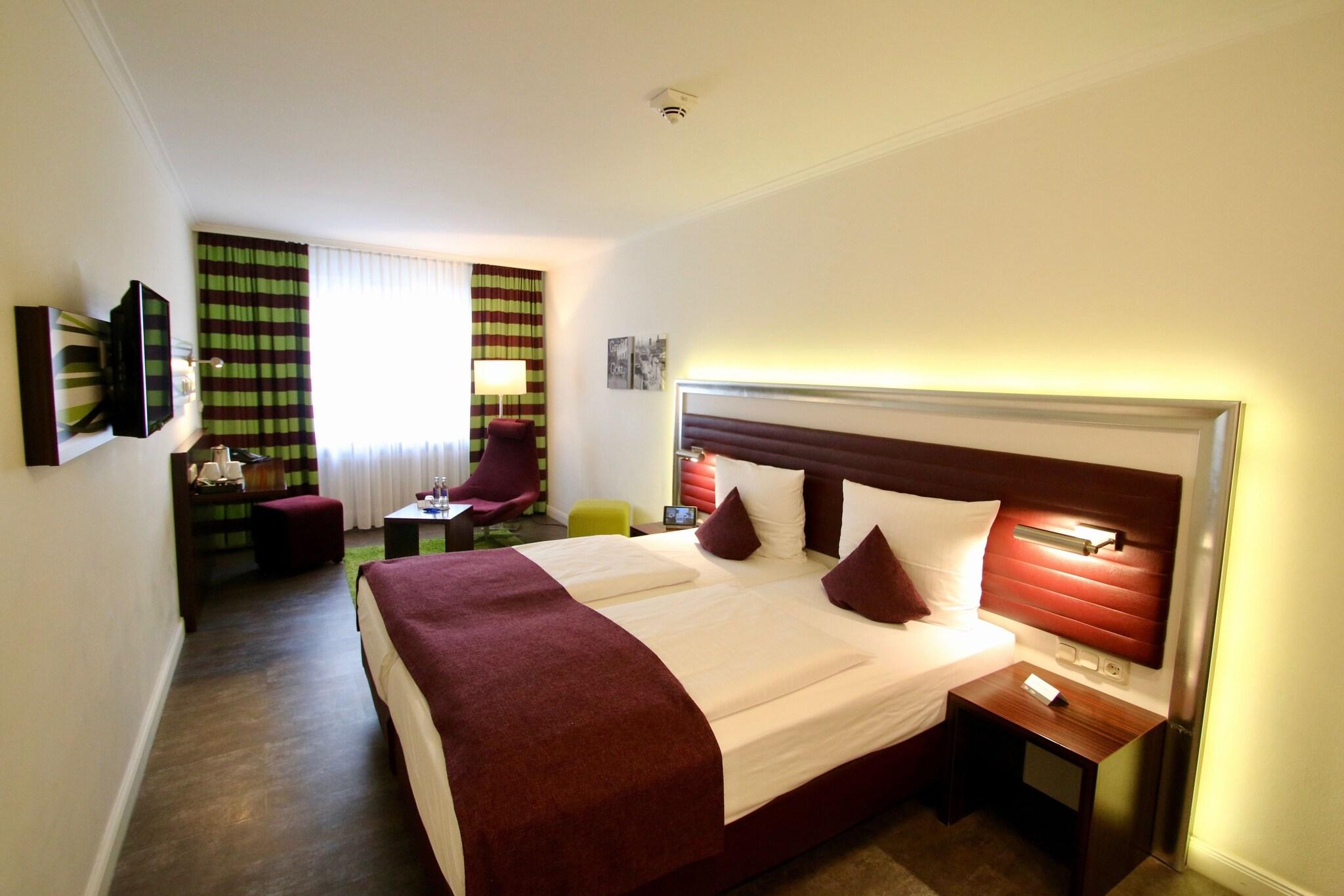 Double Deluxe King Bed