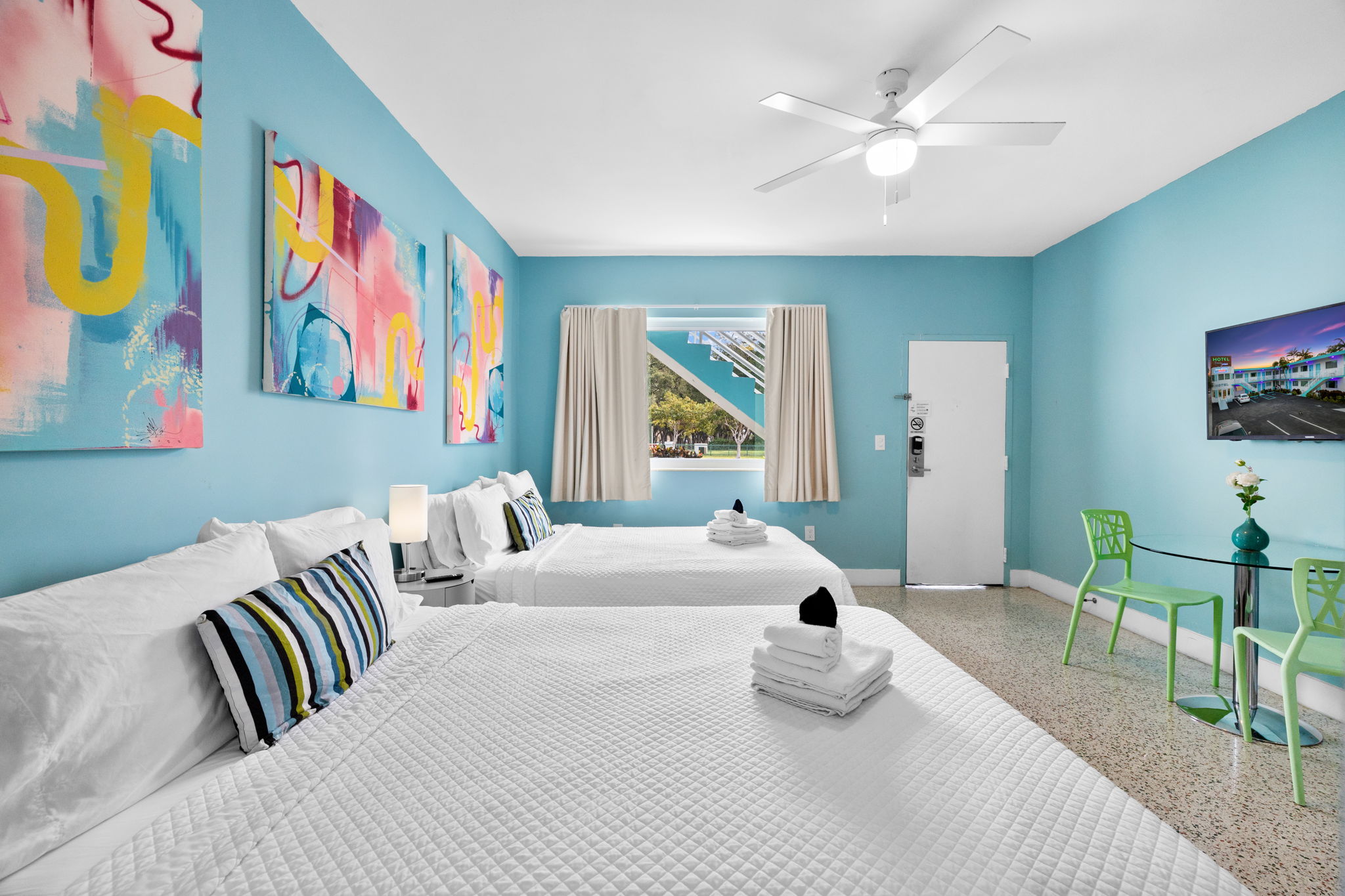 Quadruple with Double Bed