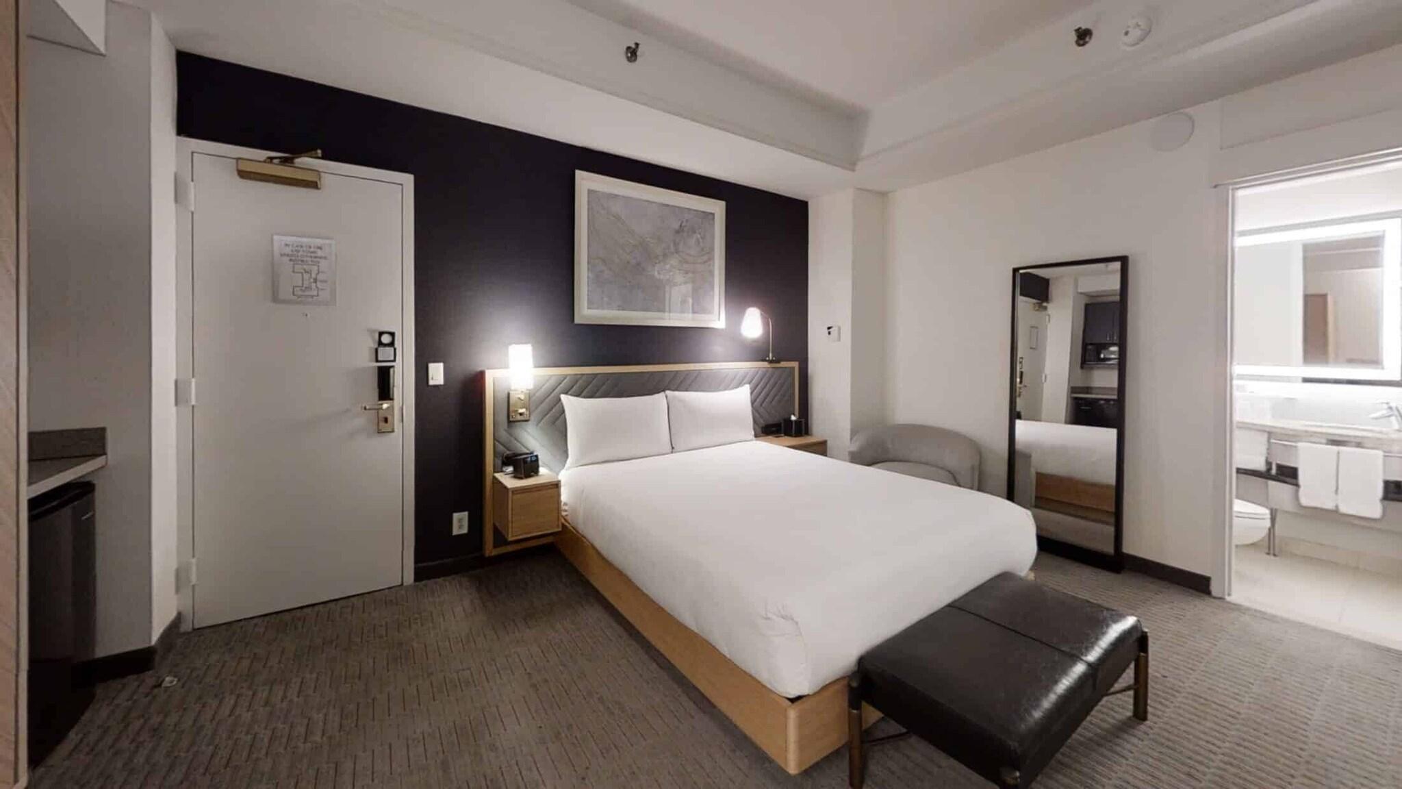 Double Superior Queen Bed