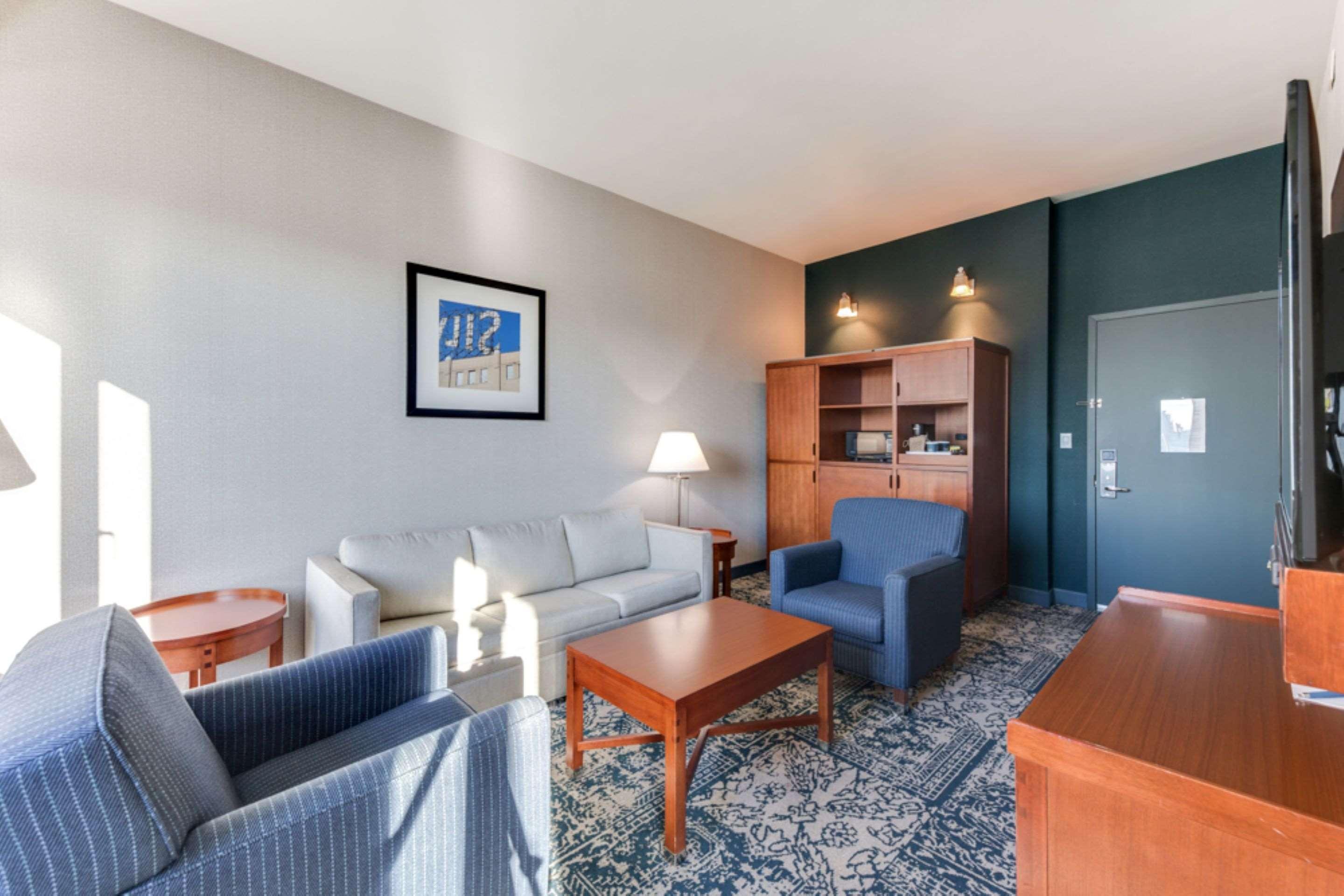 Suite Executive King Bed