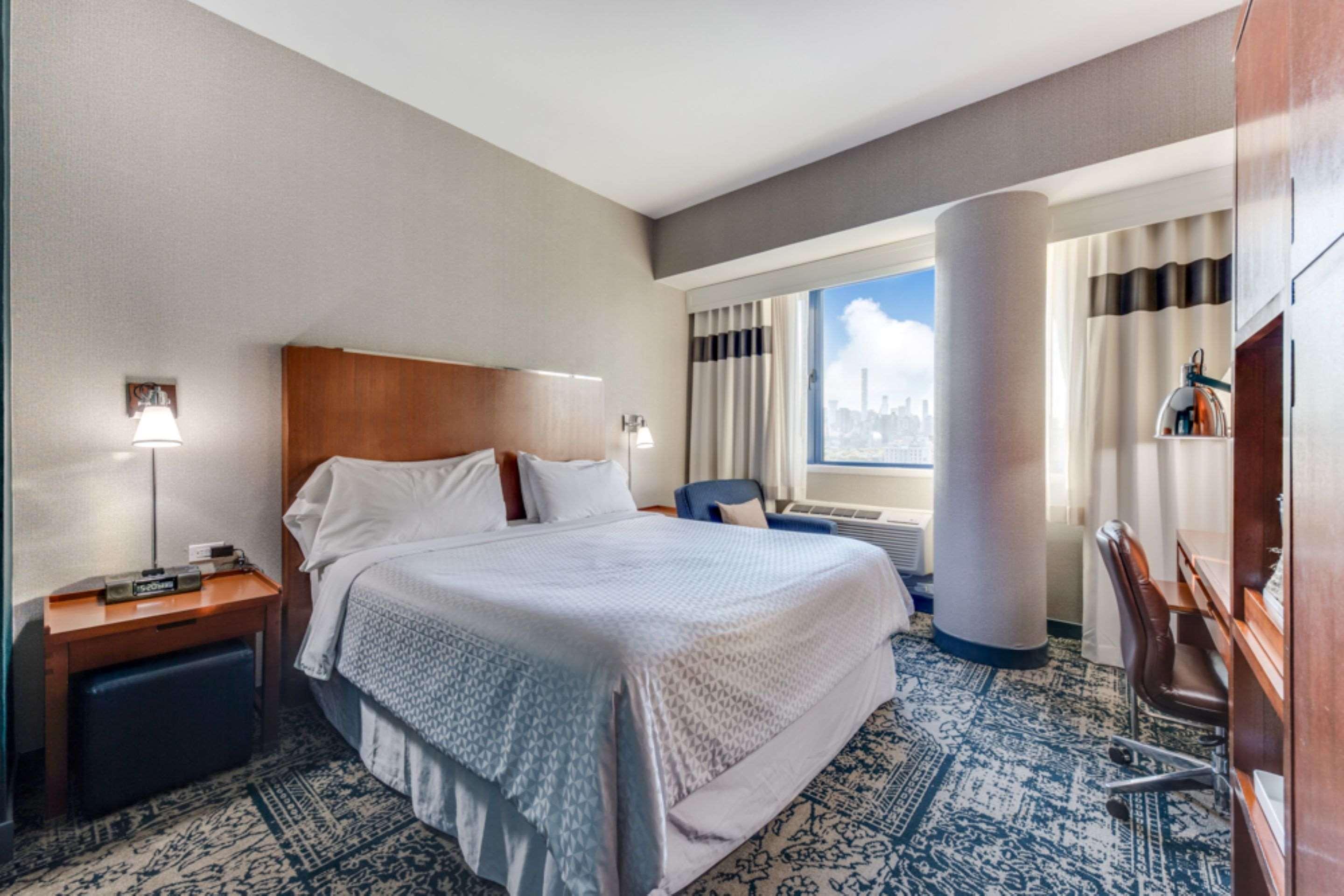 Double City View King Bed