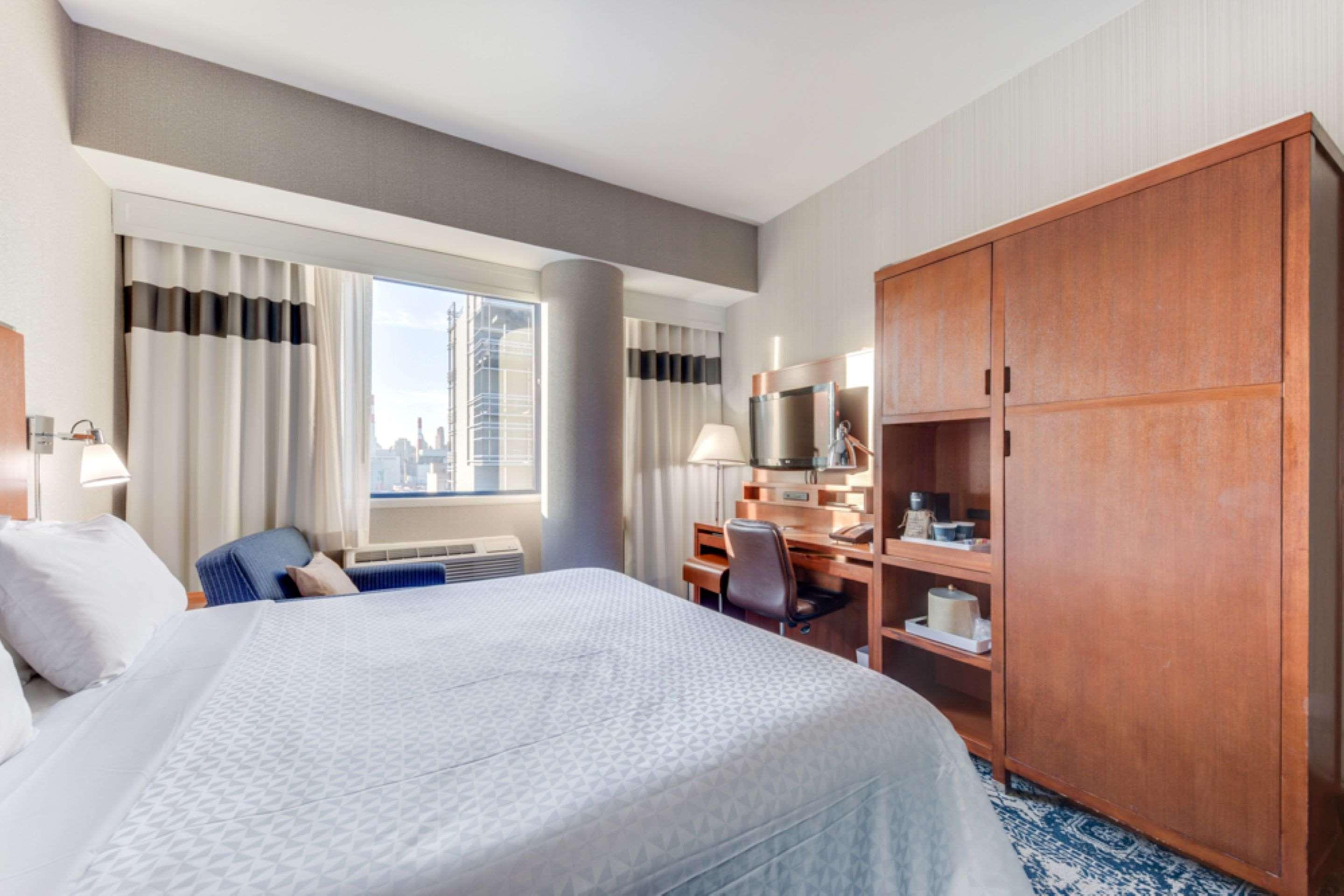 Double City View King Bed