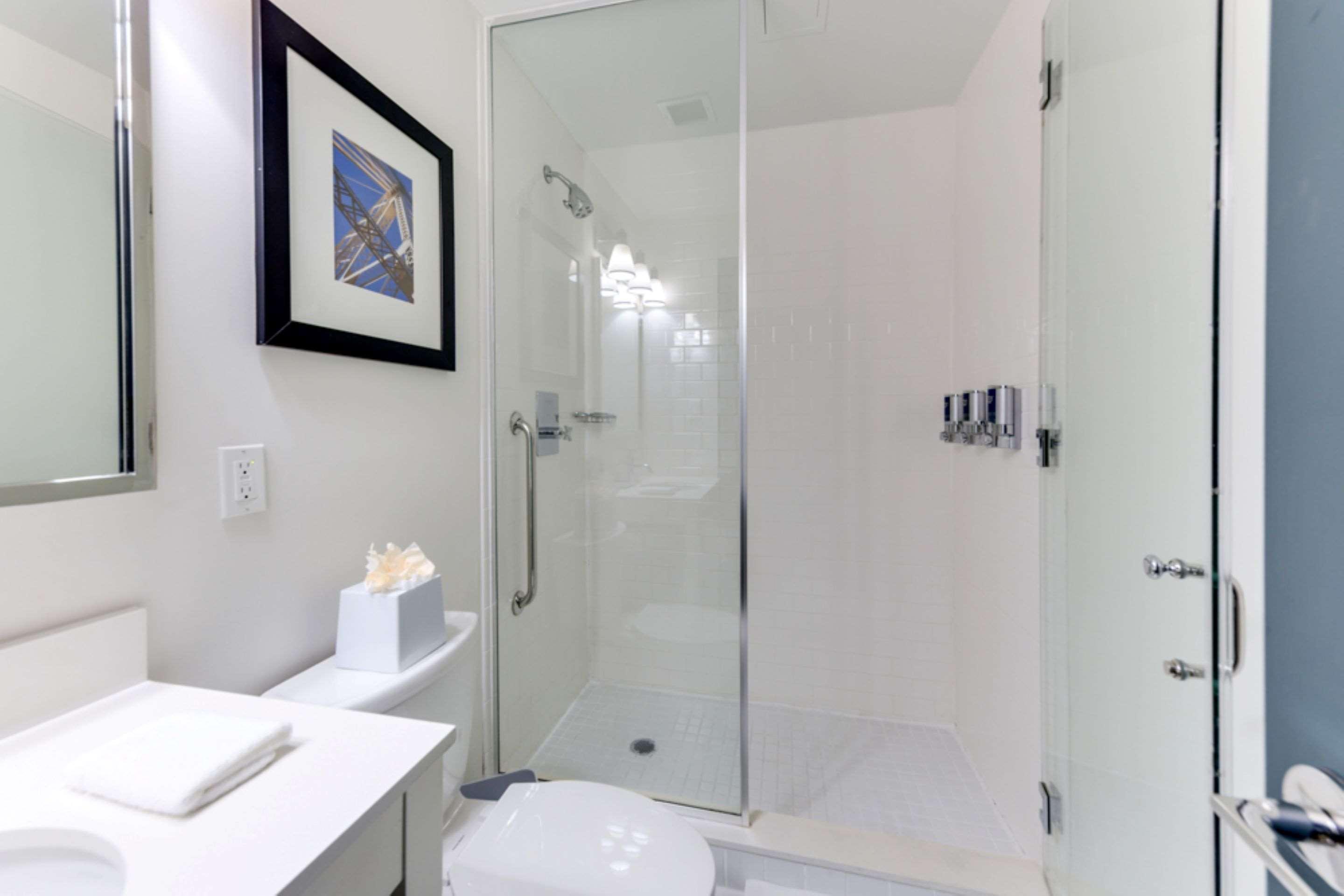 Double City View King Bed