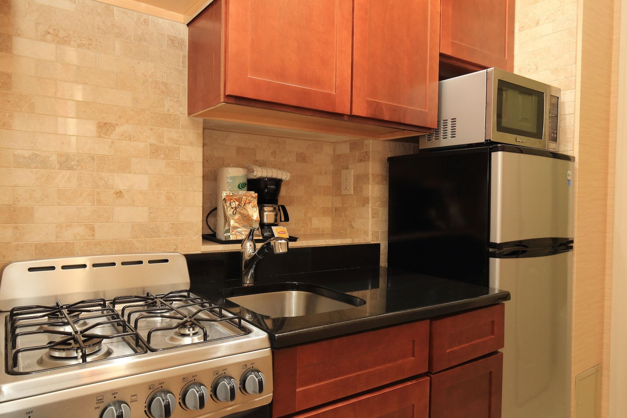 Studio Queen Size Bed