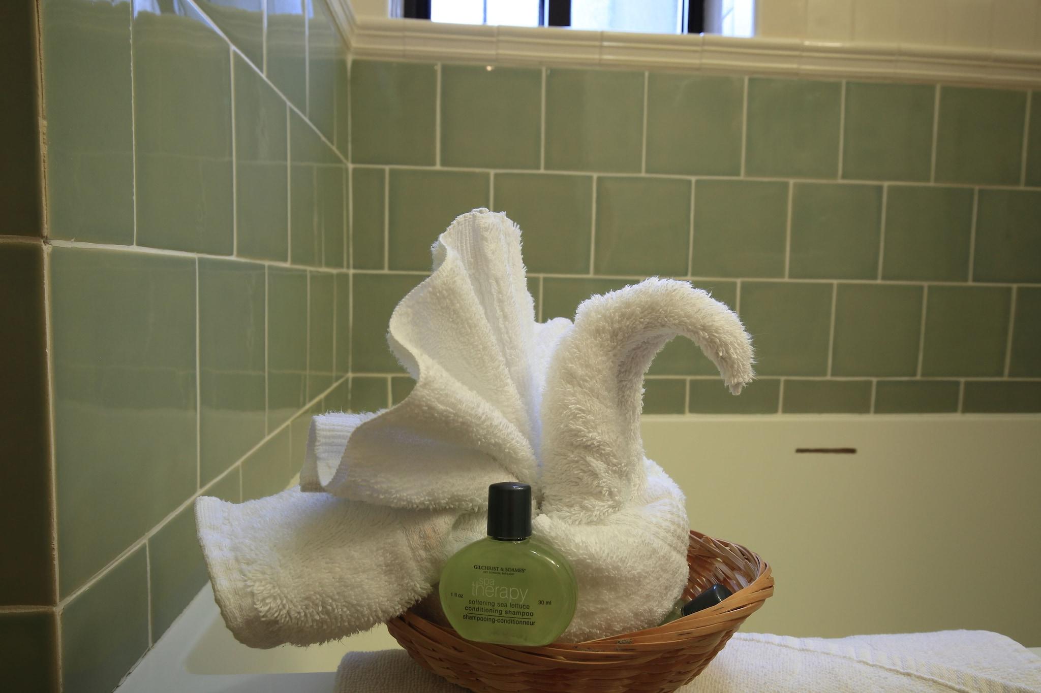 Apartment with Kitchenette