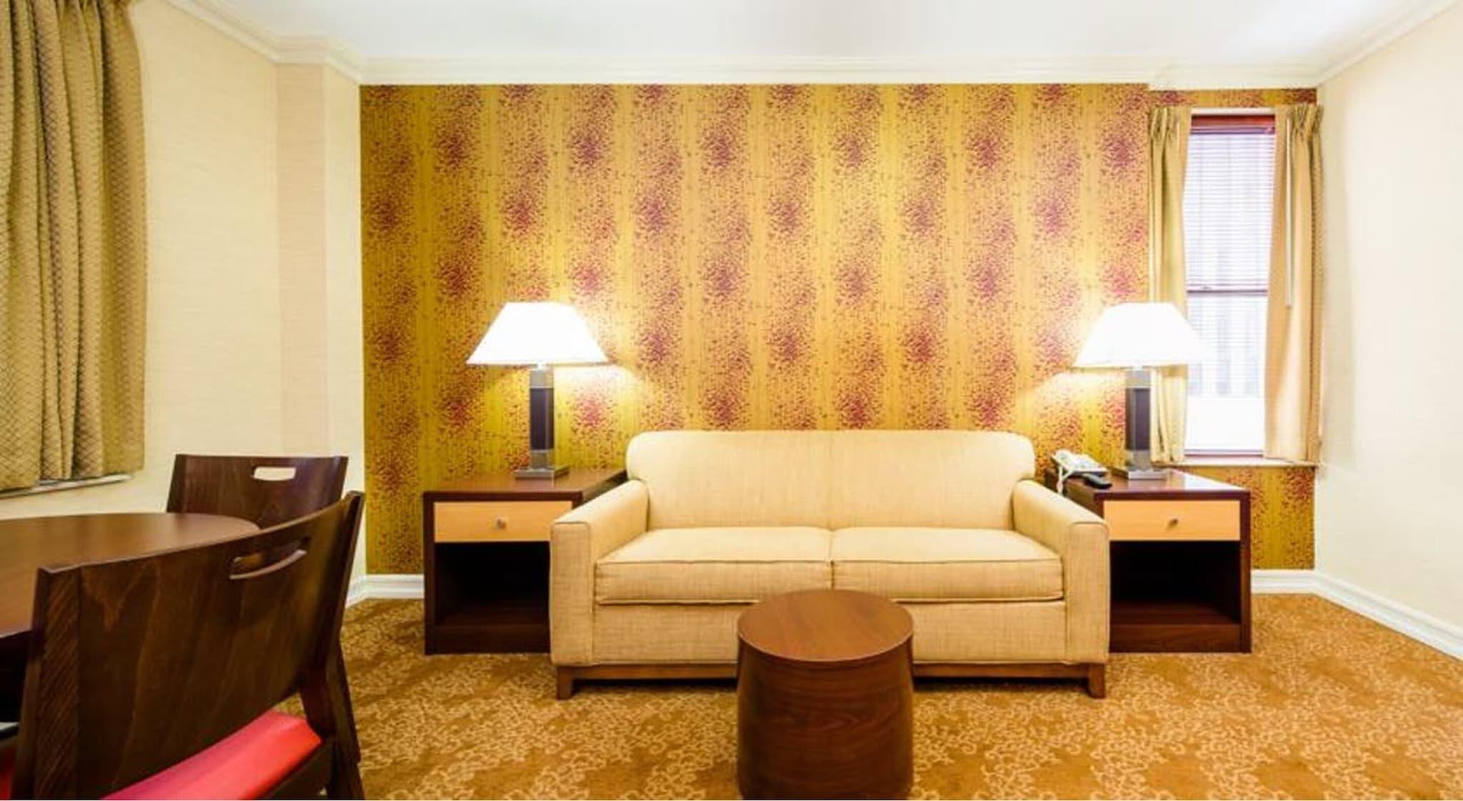 Apartment with Kitchenette