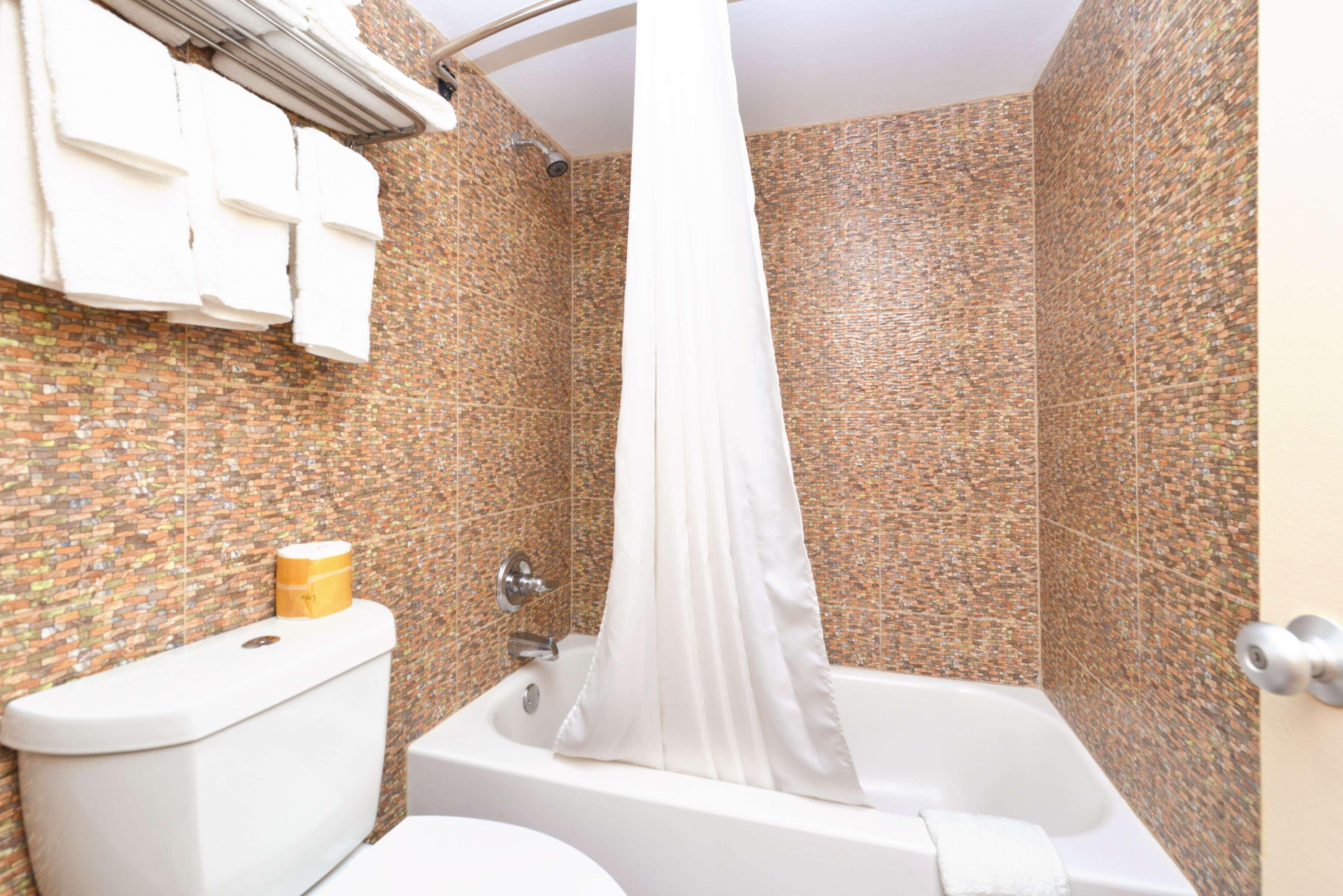 Double Two Double Beds Non Smoking