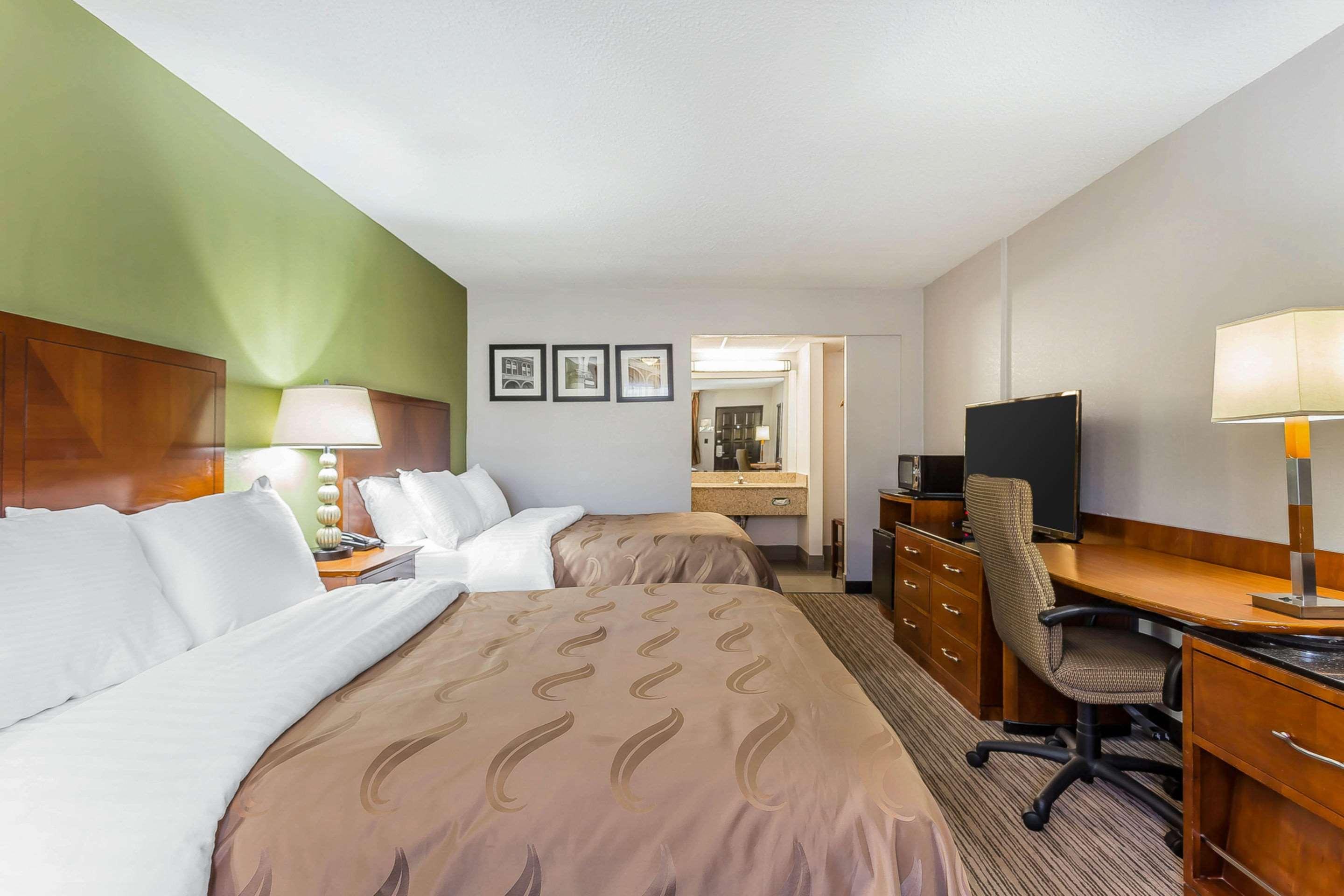 Quadruple Capacity 4