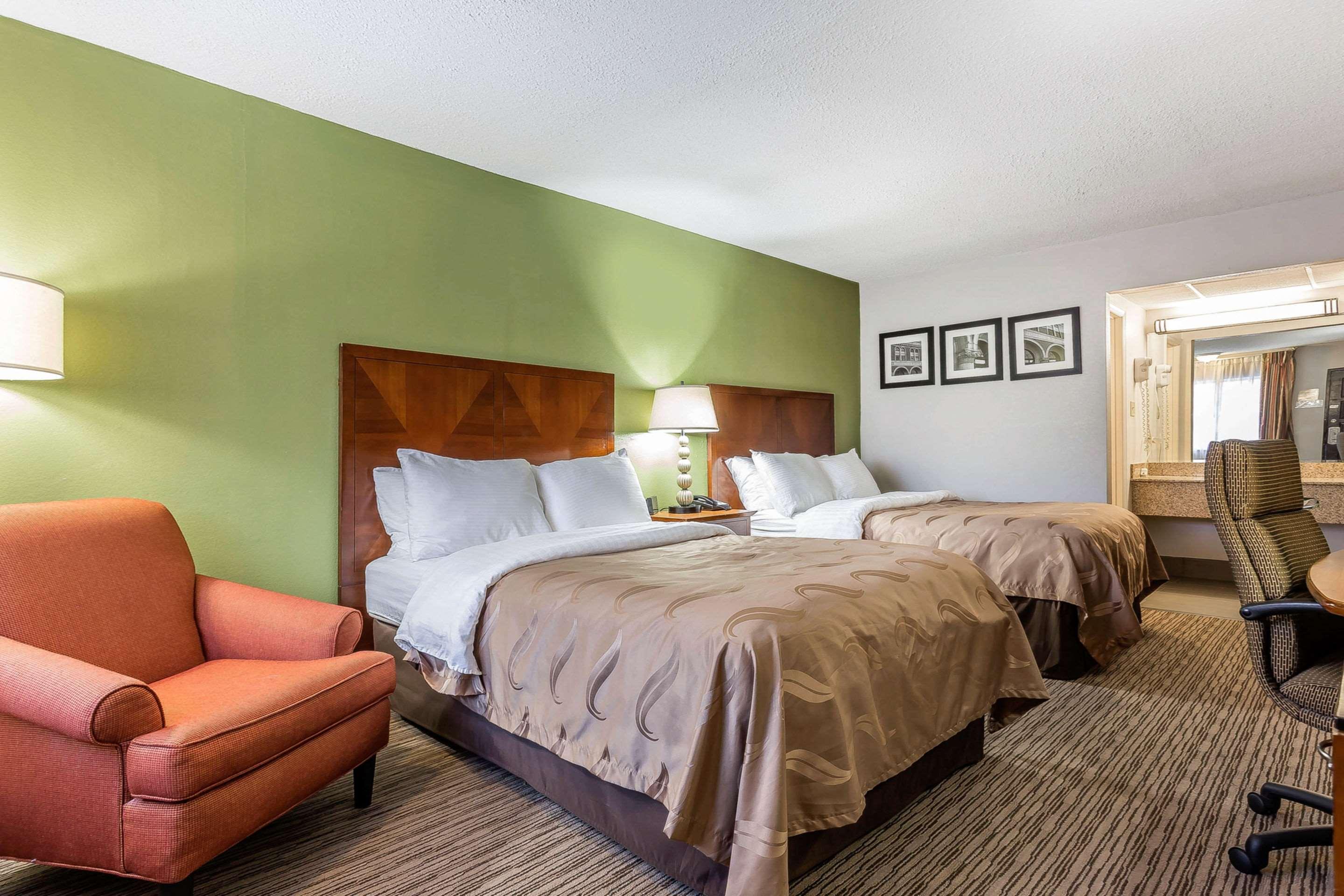 Quadruple Capacity 4