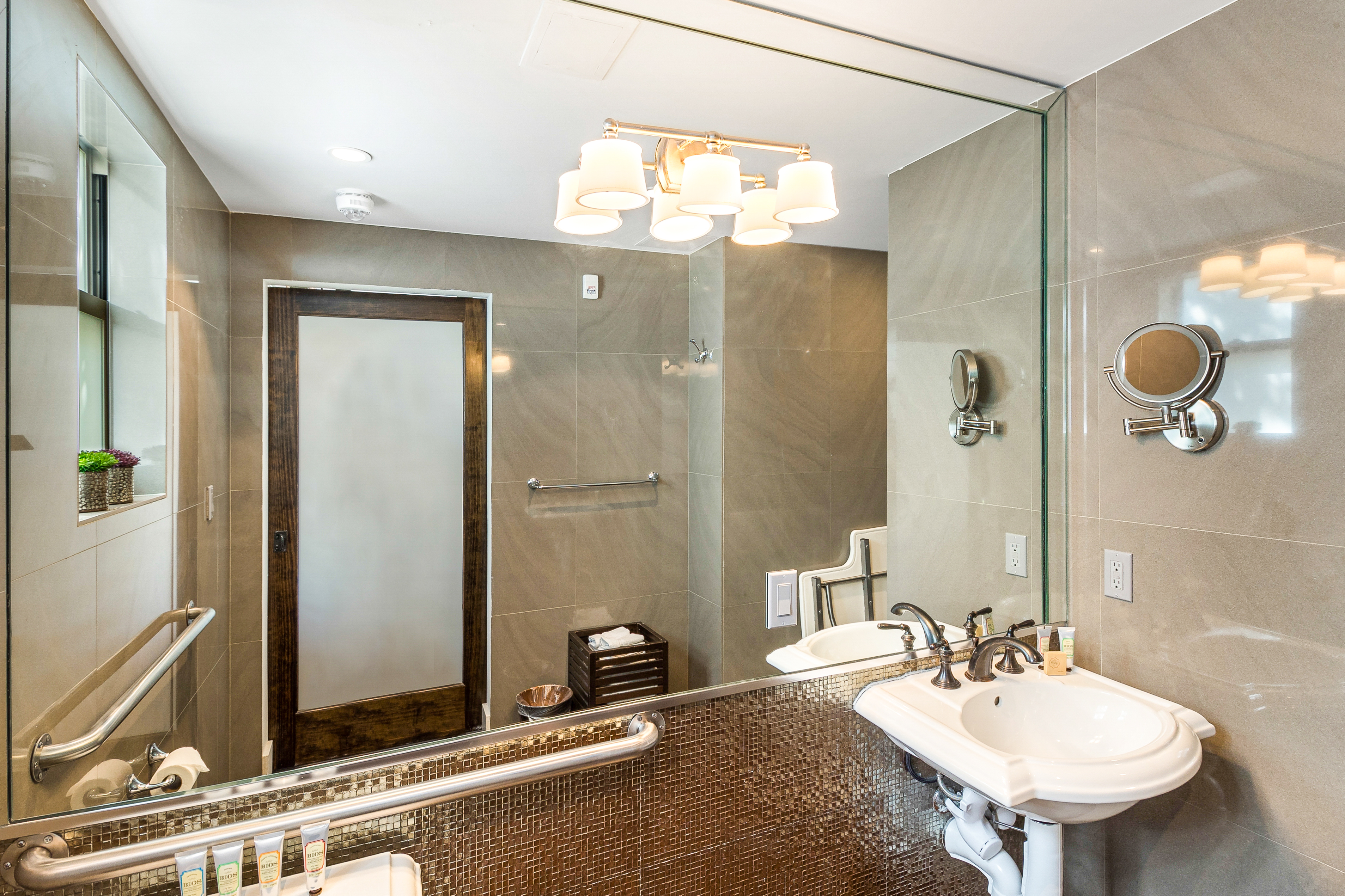 Double King Size Bed