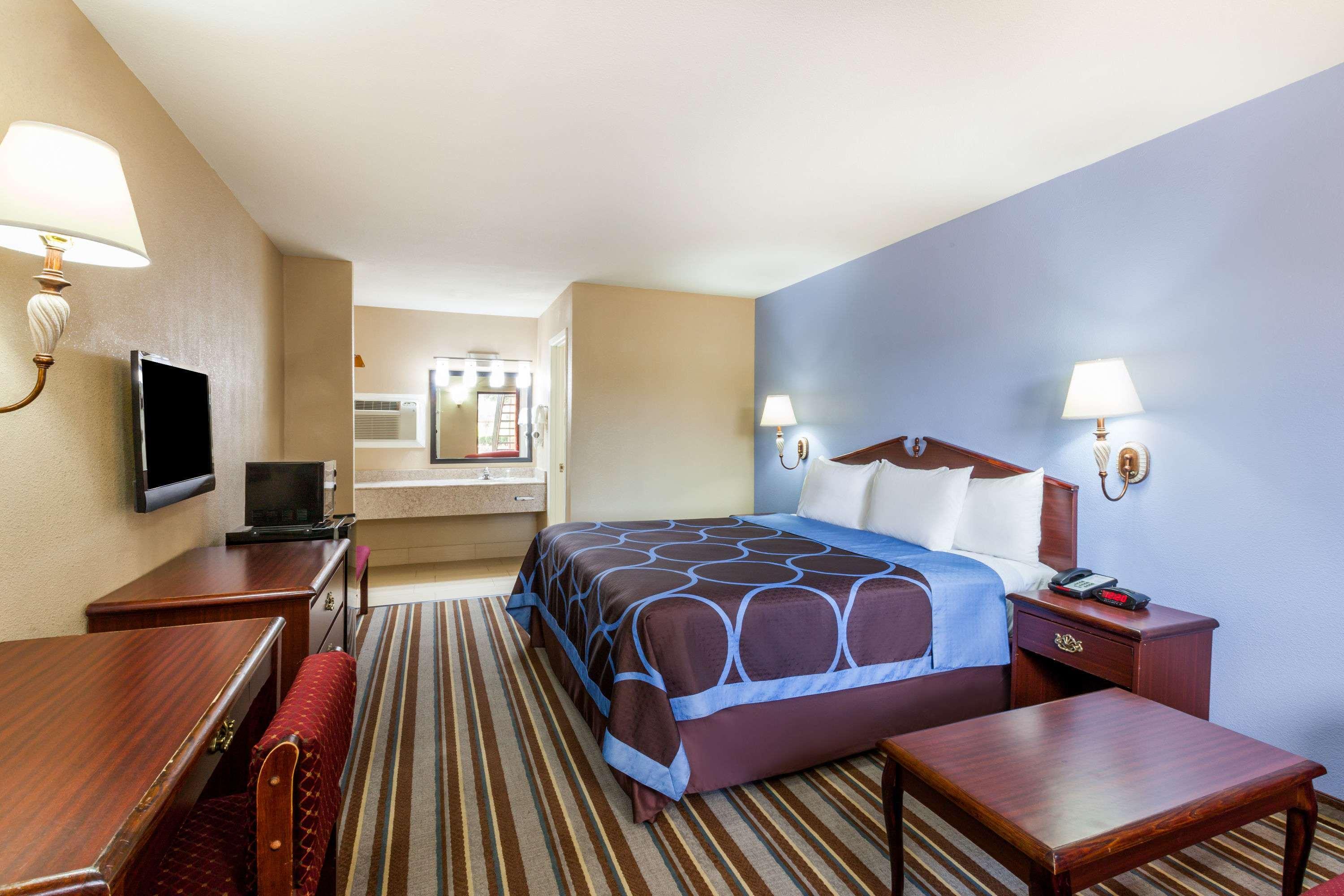 Double Queen Size Bed