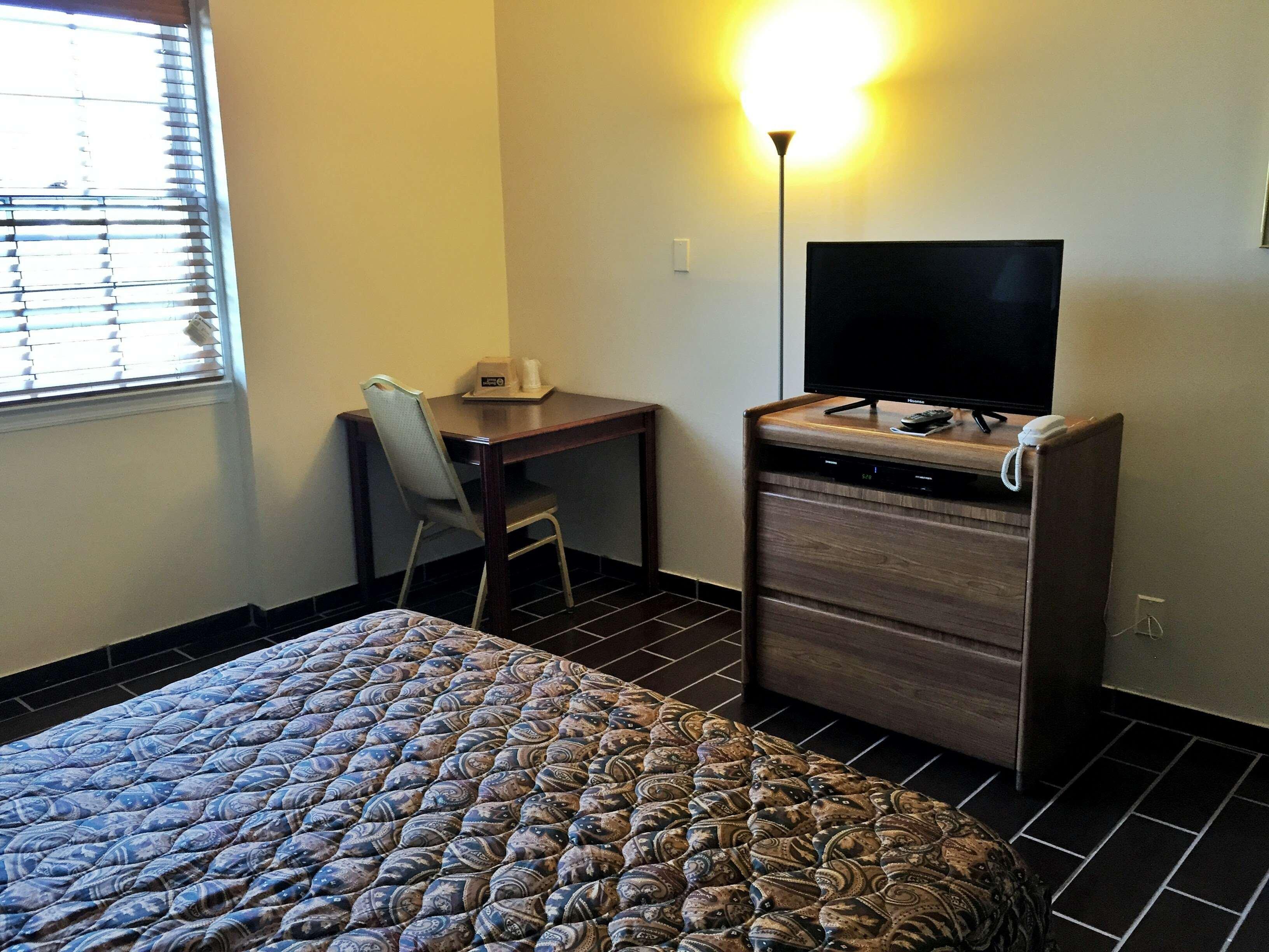 Double Queen Bed Non Smoking