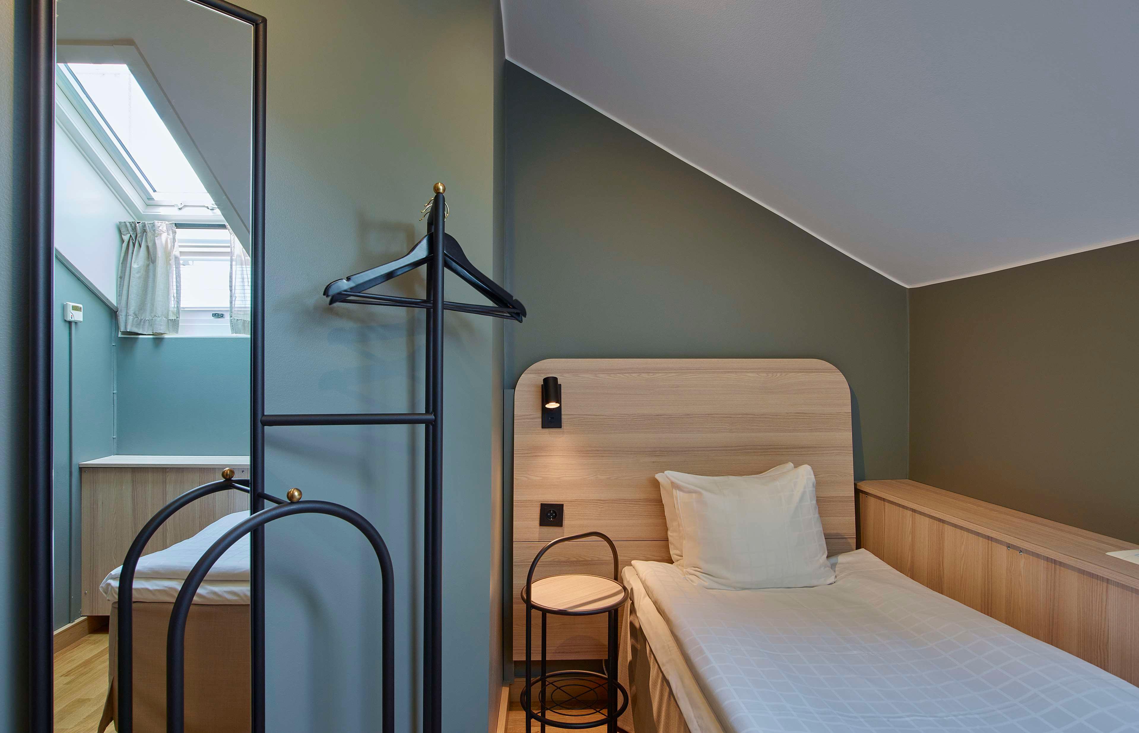 Single Room Without Window