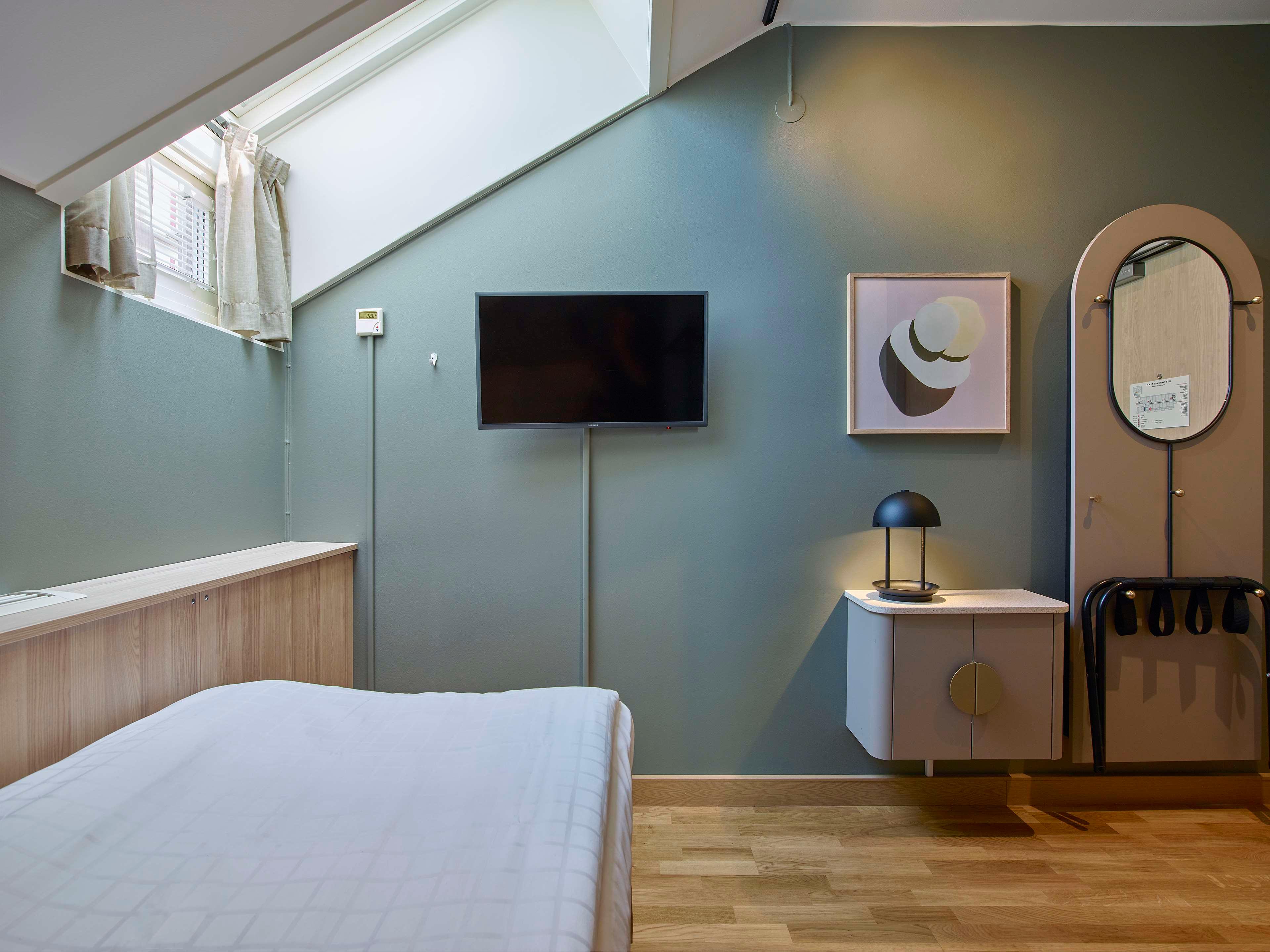 Single Room Without Window