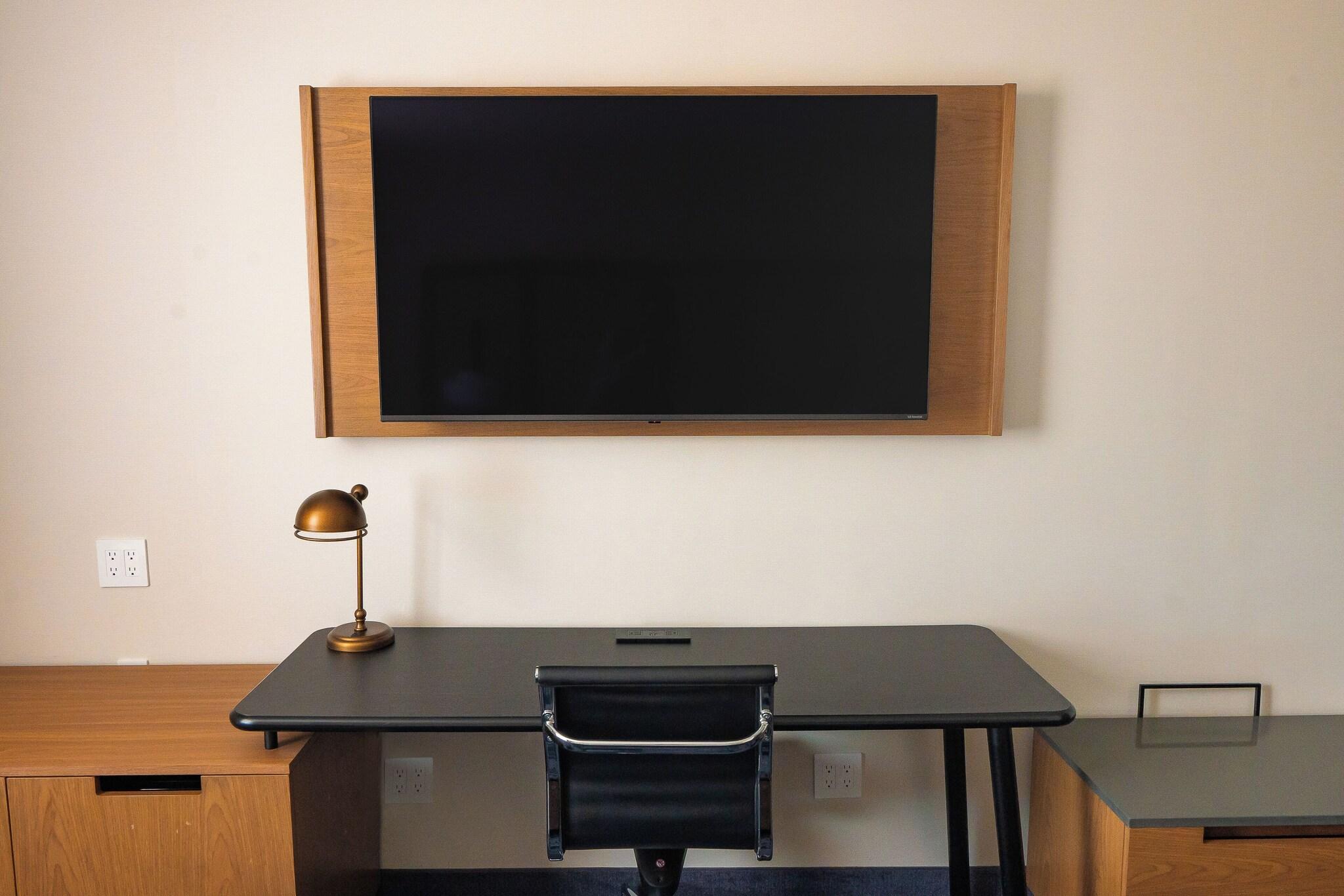 Double Accessible King Size Bed
