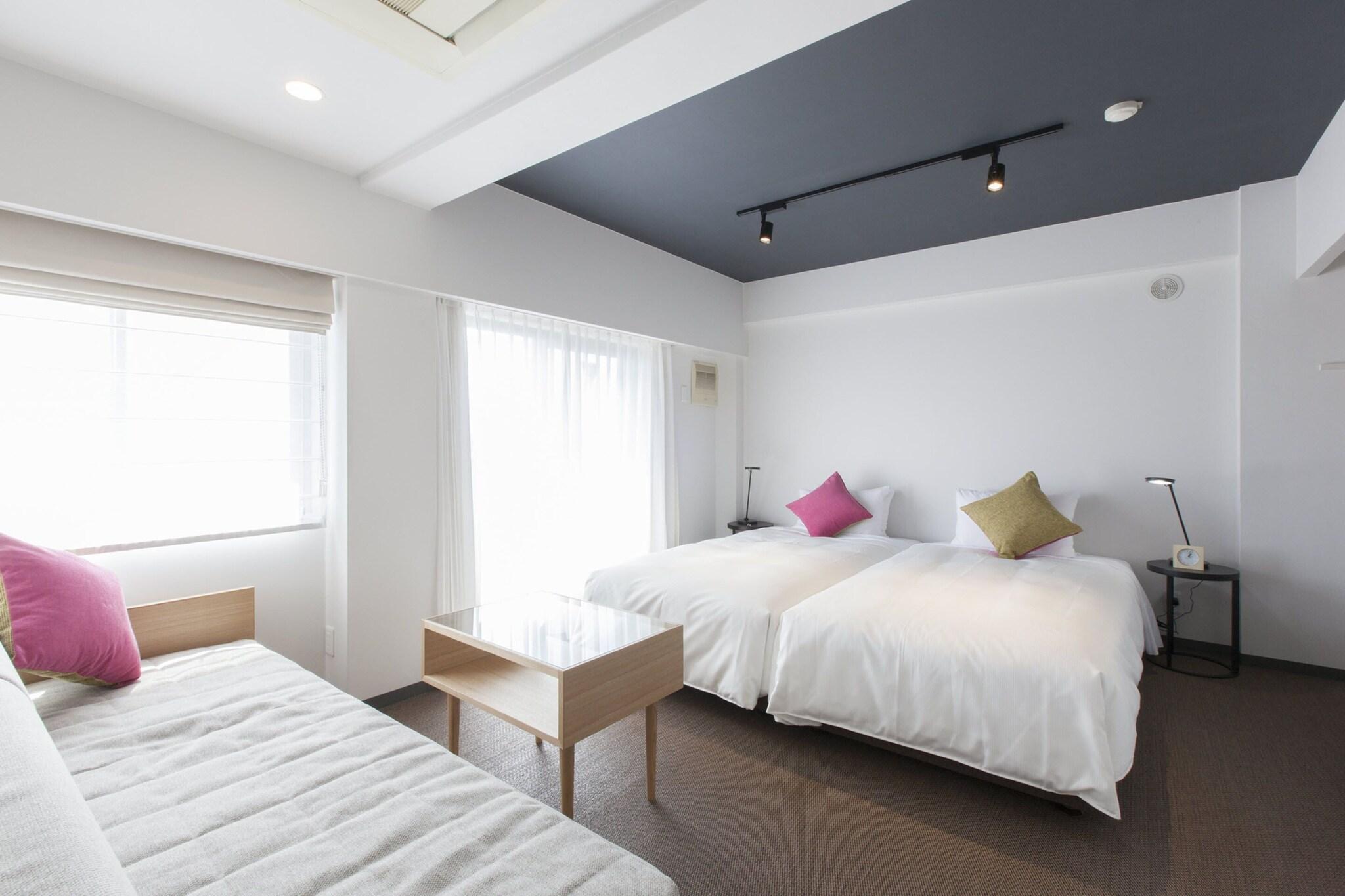 Triple with Kitchenette