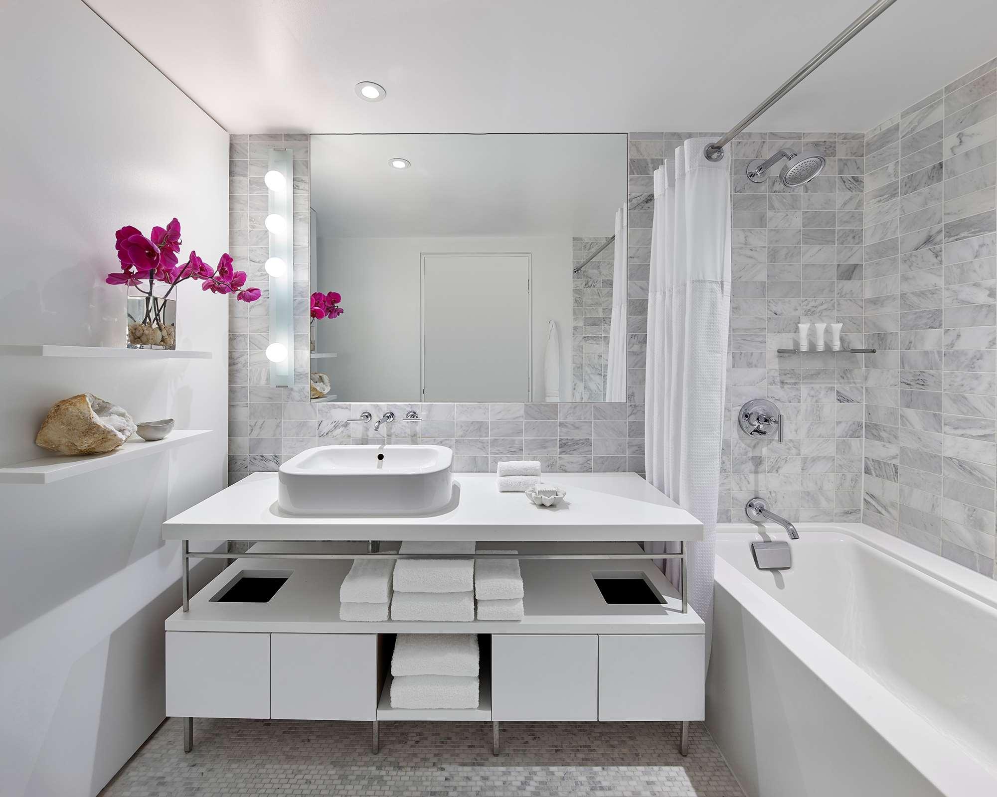 Room Deluxe King Bed