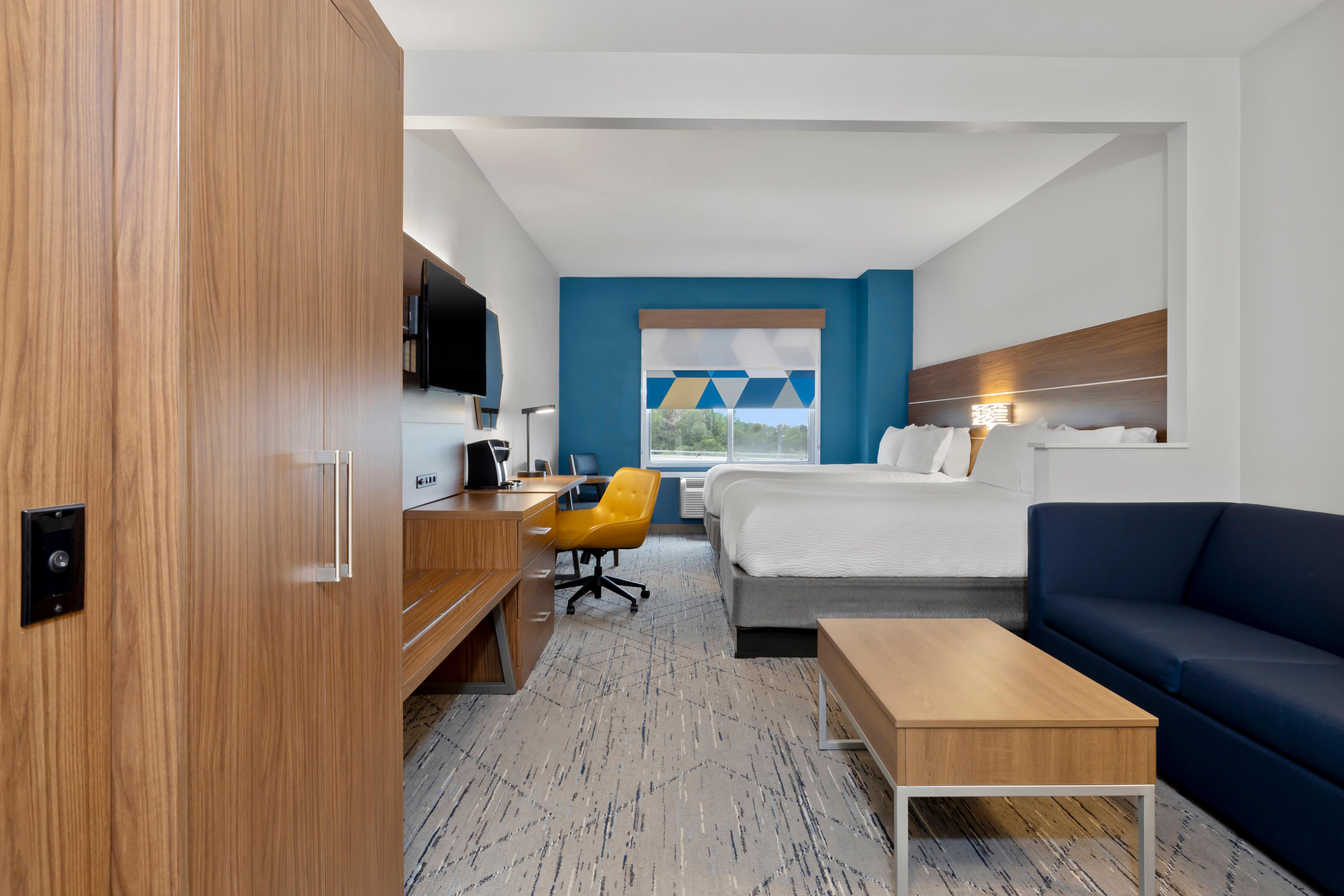 Suite Two Queen Beds