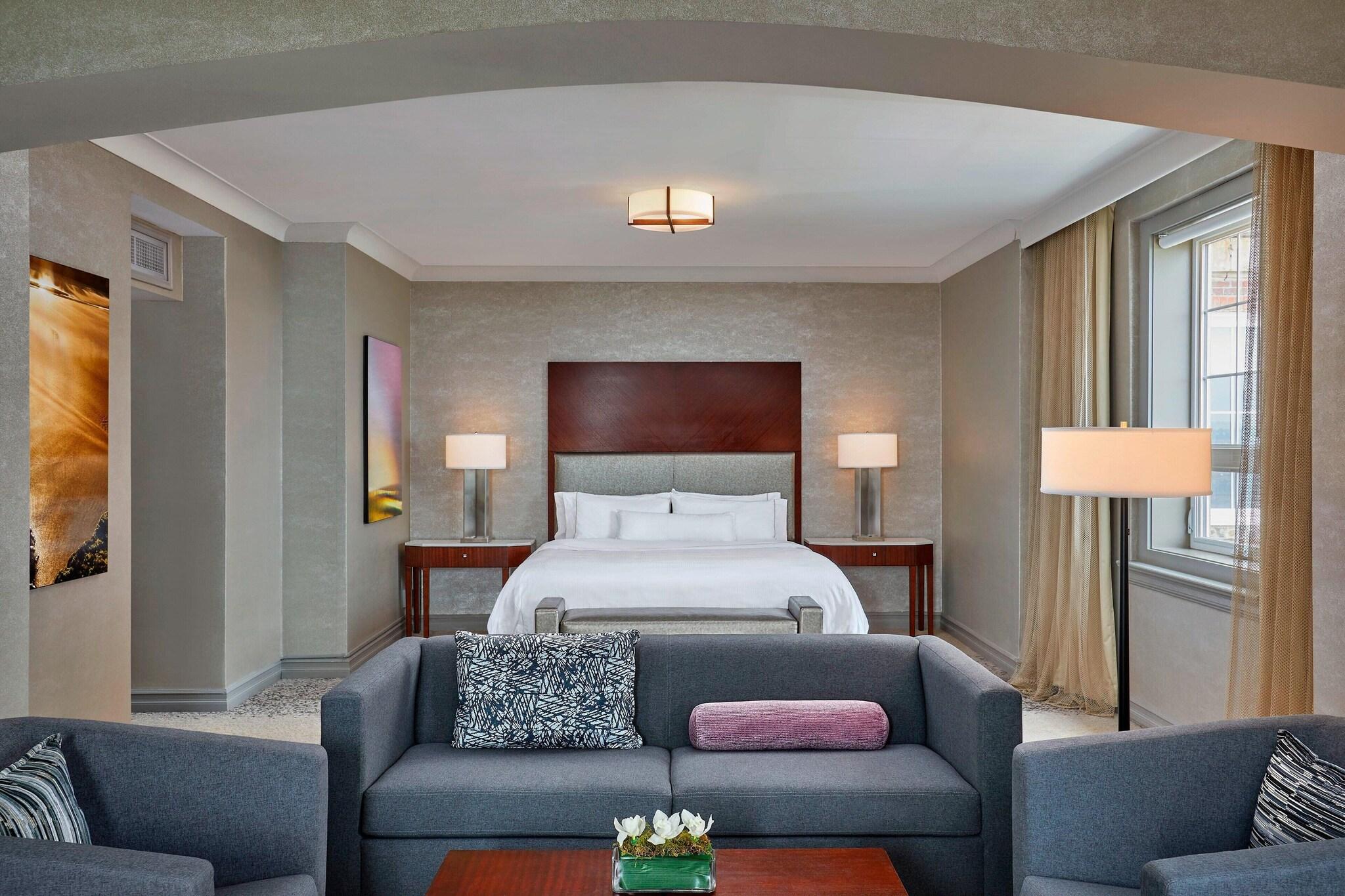 Studio King Size Bed