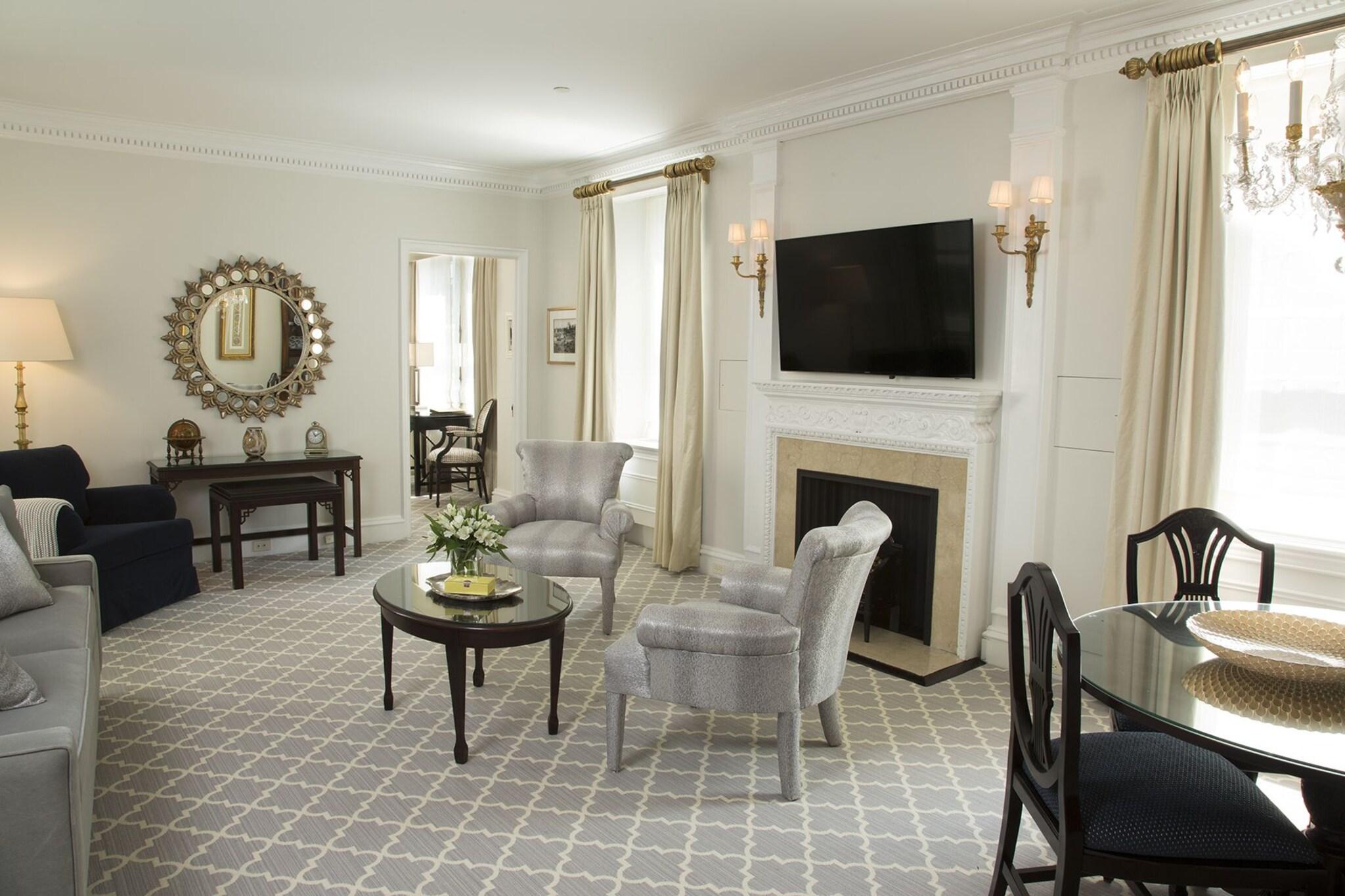 Suite Inner-king Size Bed