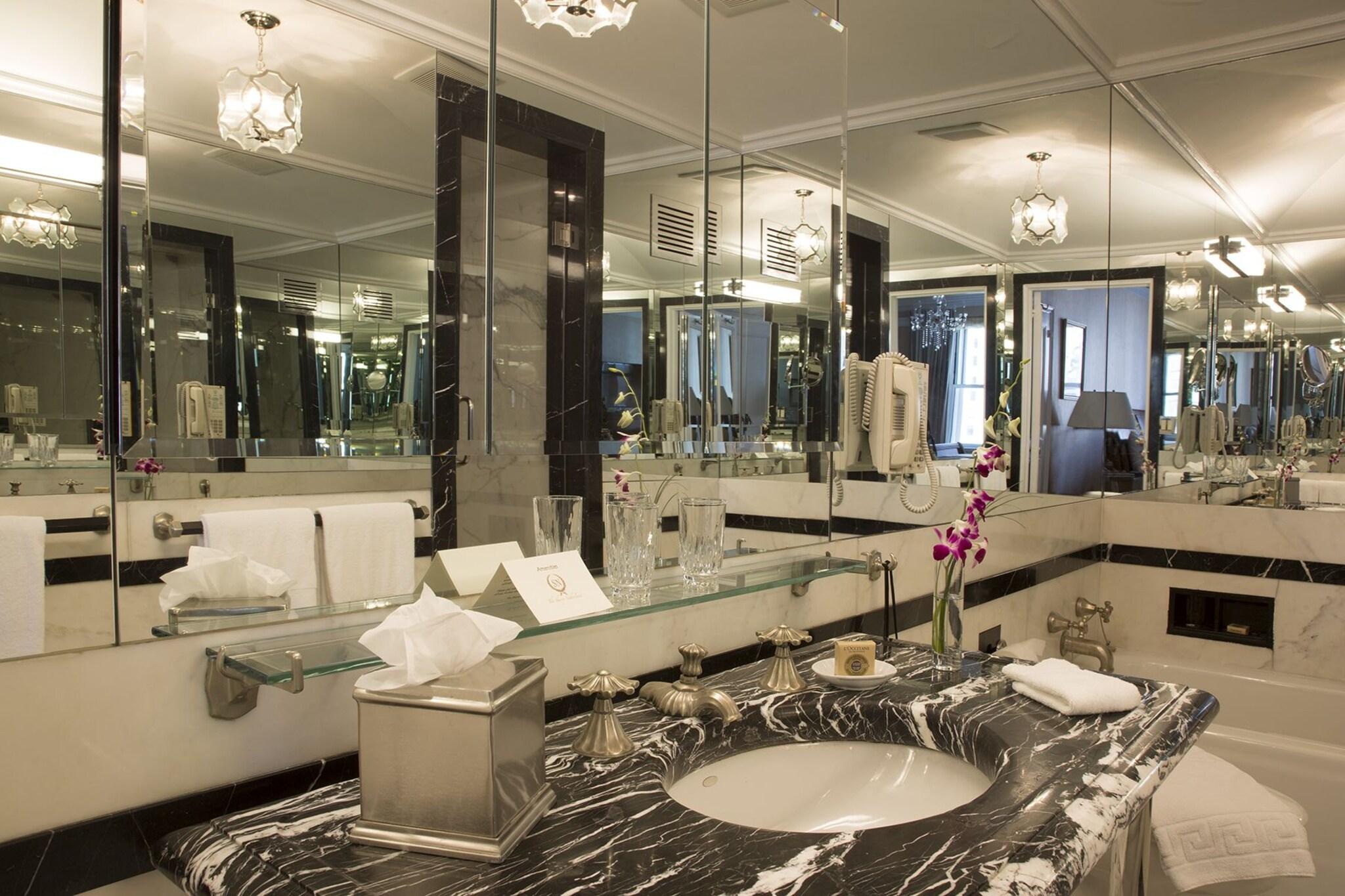 Suite Inner-king Size Bed