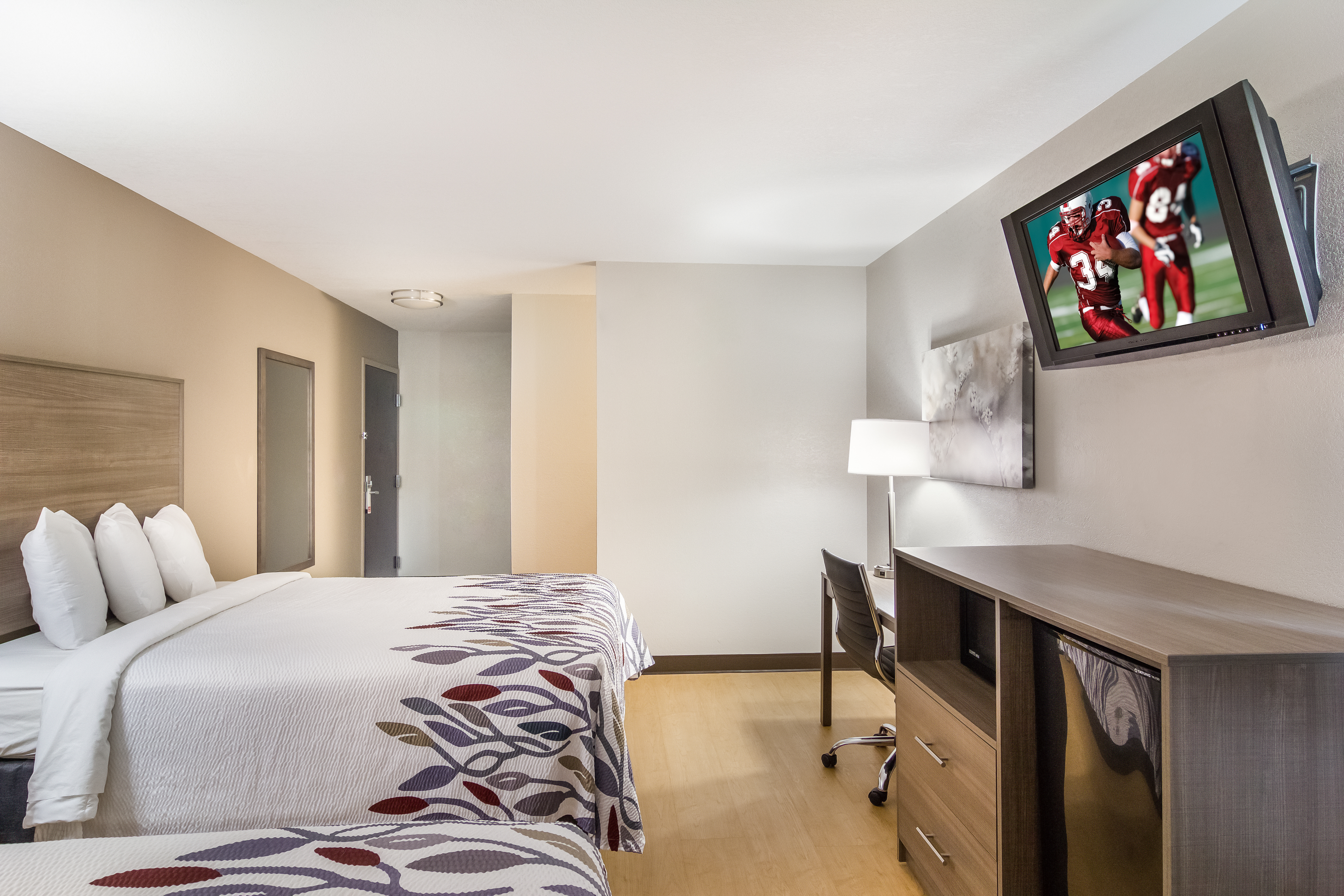 Twin Deluxe Two Queen Beds