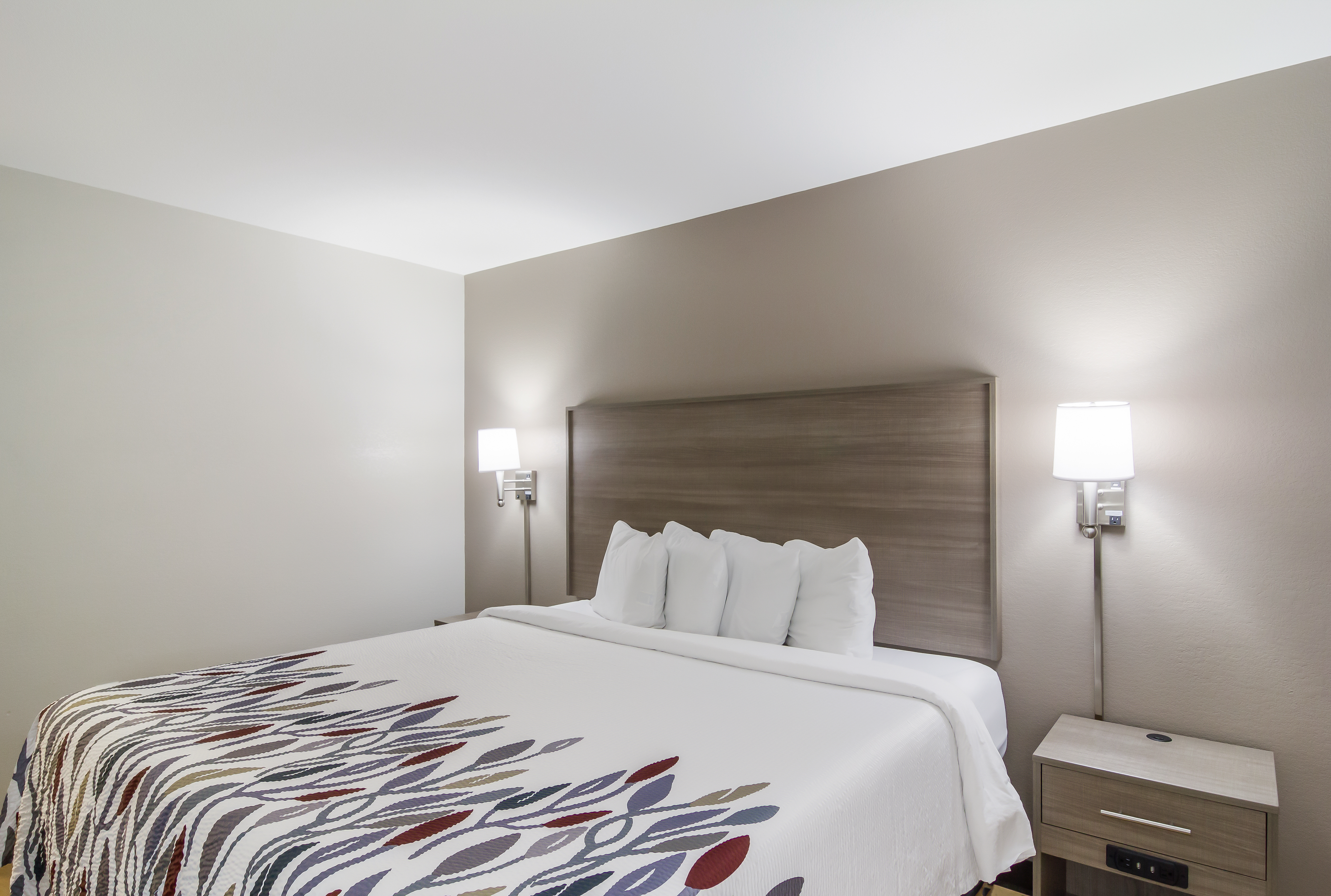 Double Deluxe King Bed