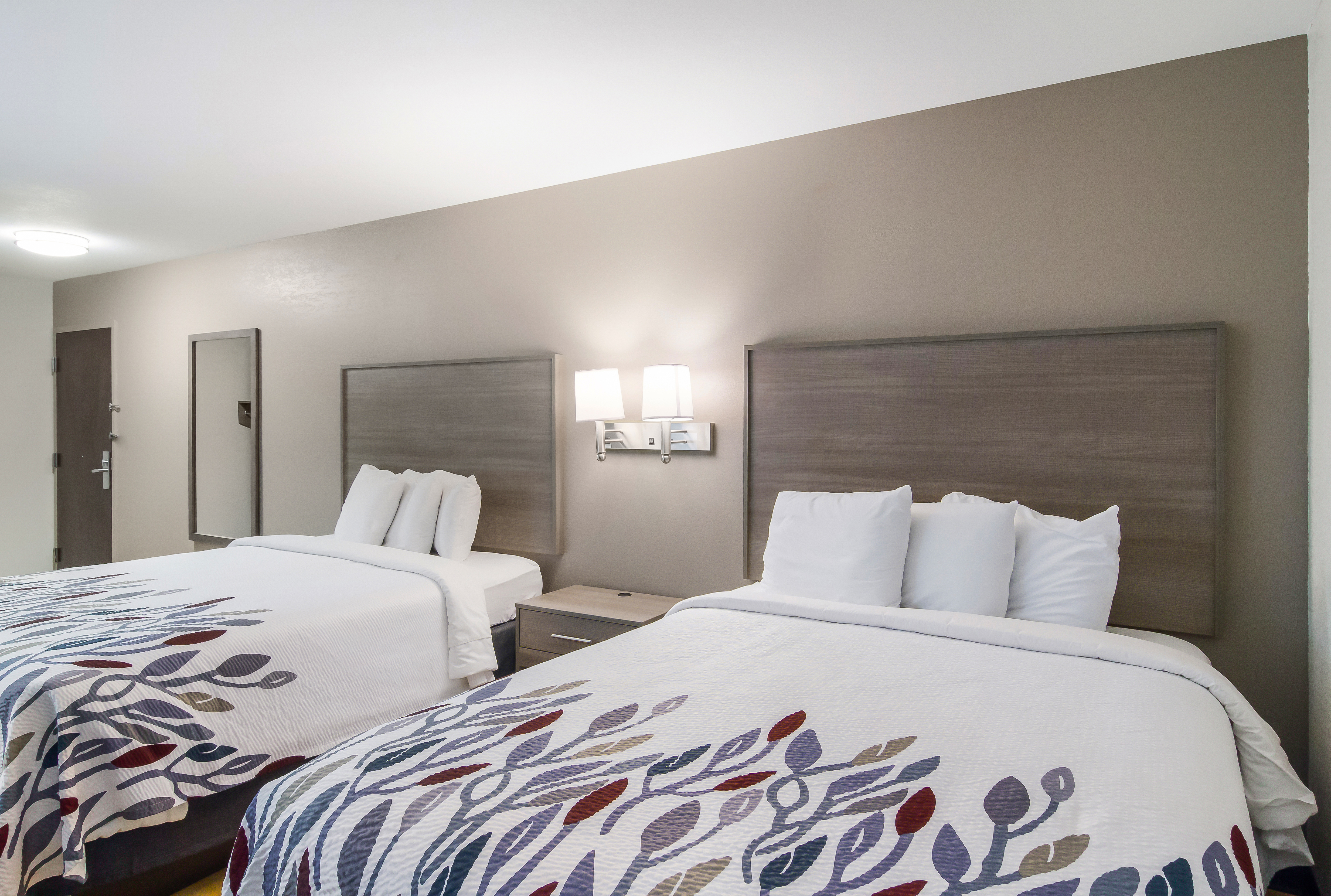 Twin Accessible-two Queen Beds