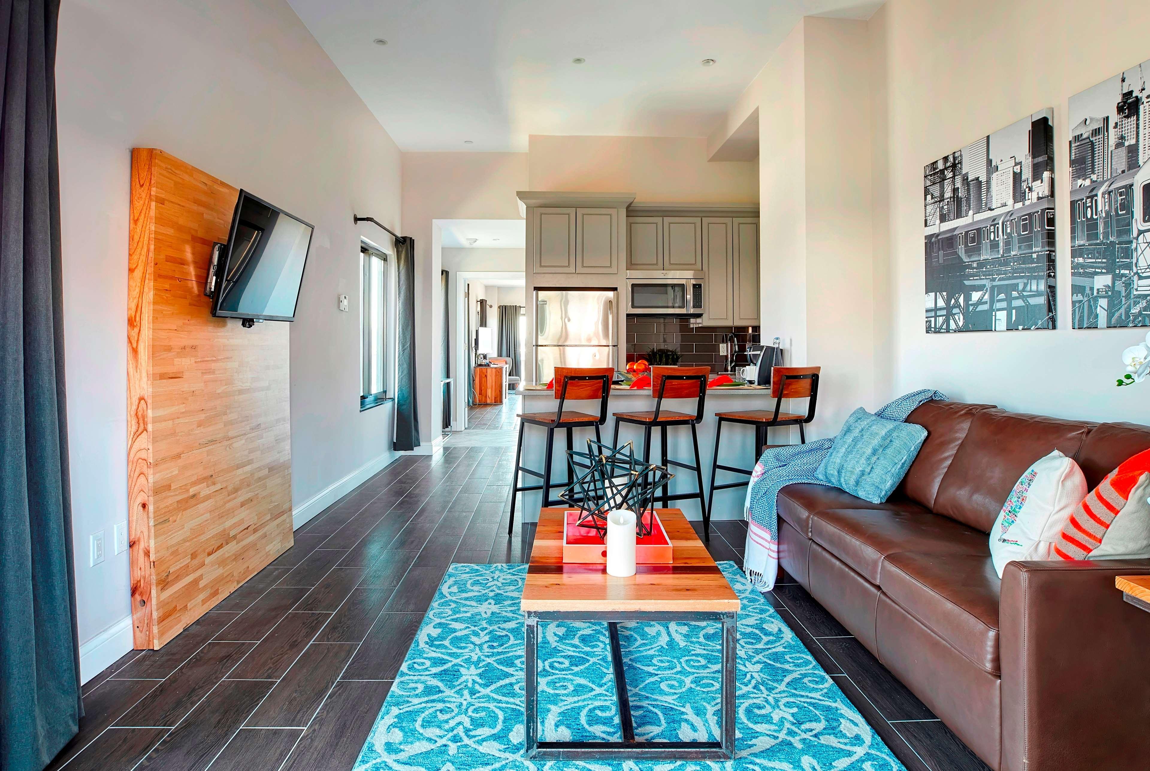 Suite Deluxe King Bed