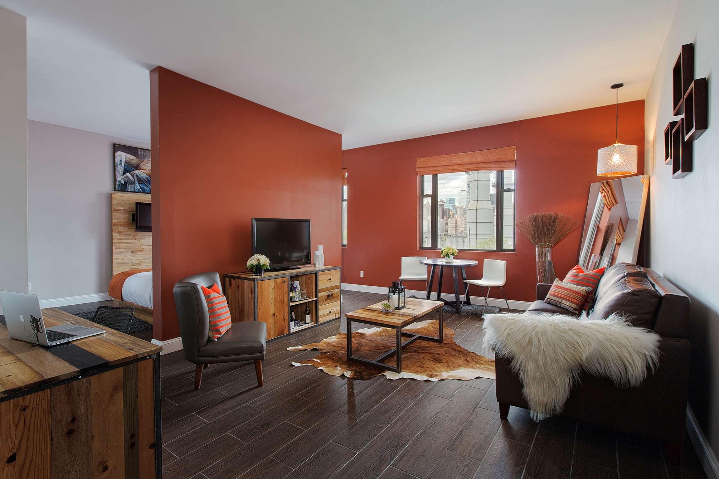 Suite Deluxe King Bed