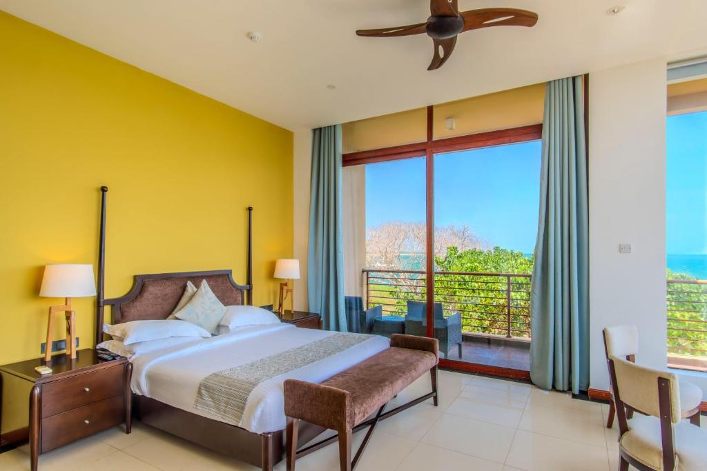 Suite Deluxe King Bed