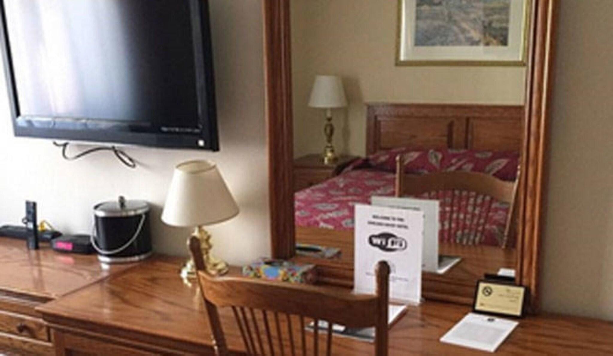 Double Deluxe Queen Bed