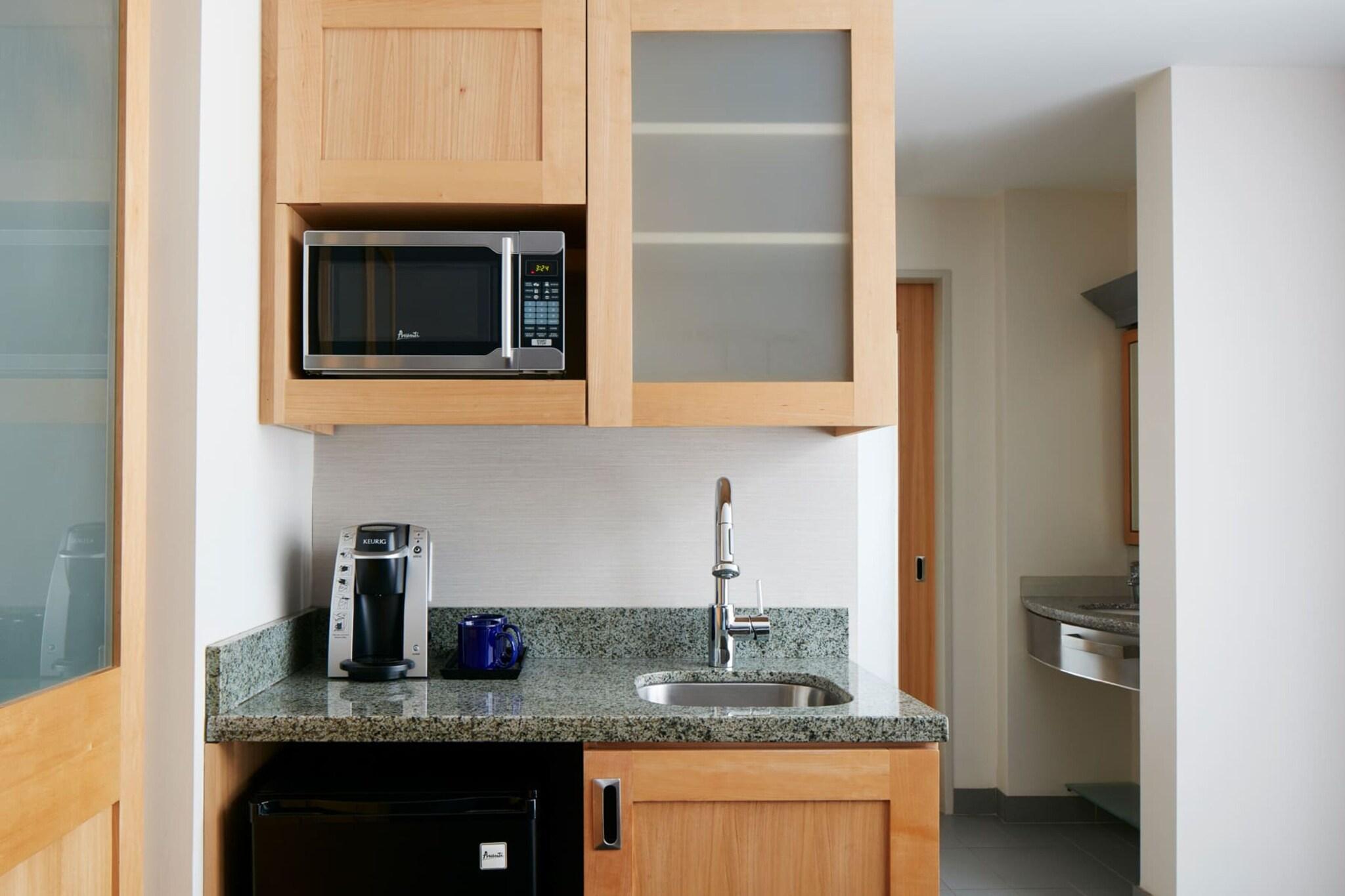 Suite Queen Size Bed