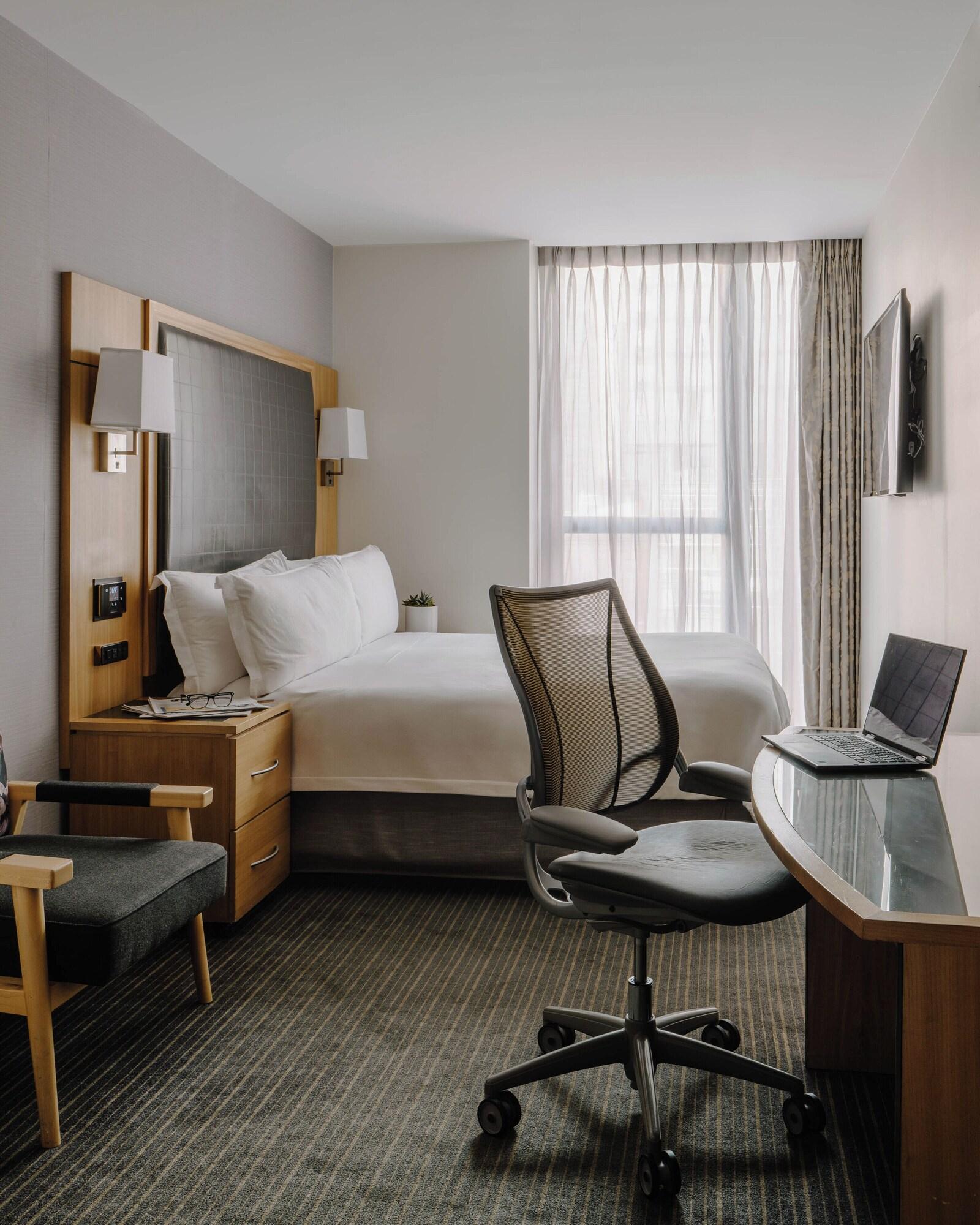 Double Queen Size Bed