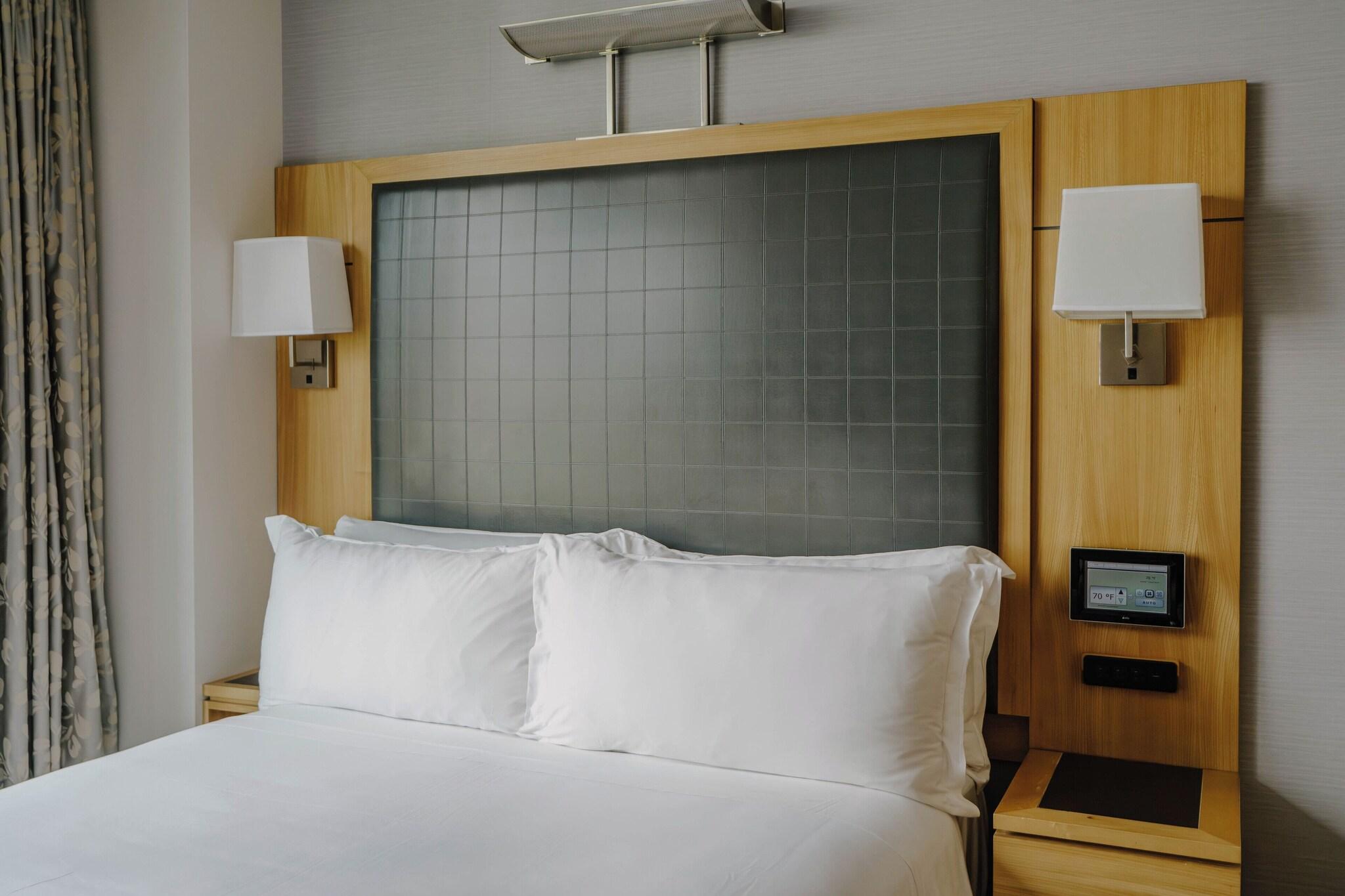 Double Superior Queen Bed