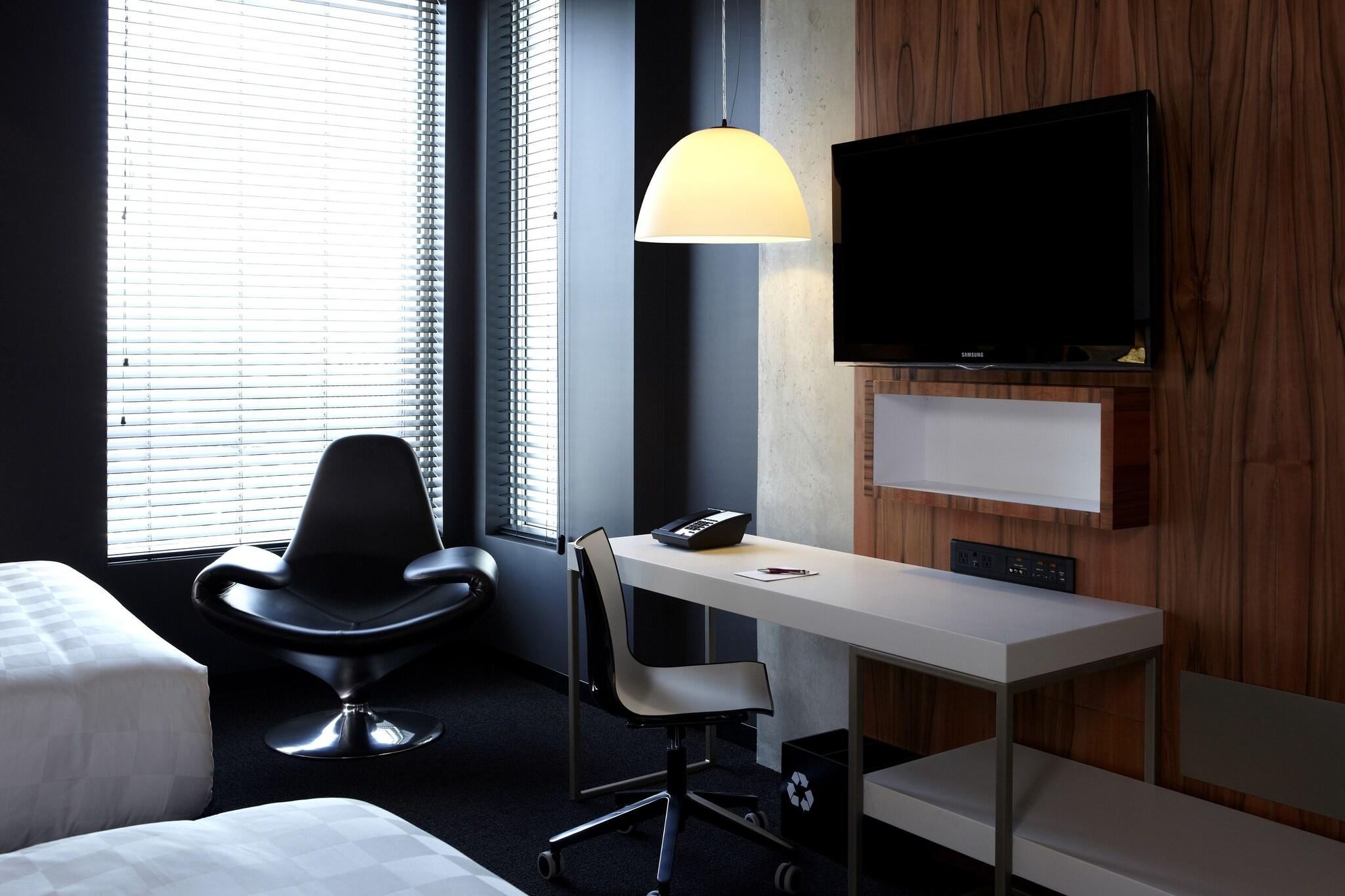 Quadruple Two Queen Beds