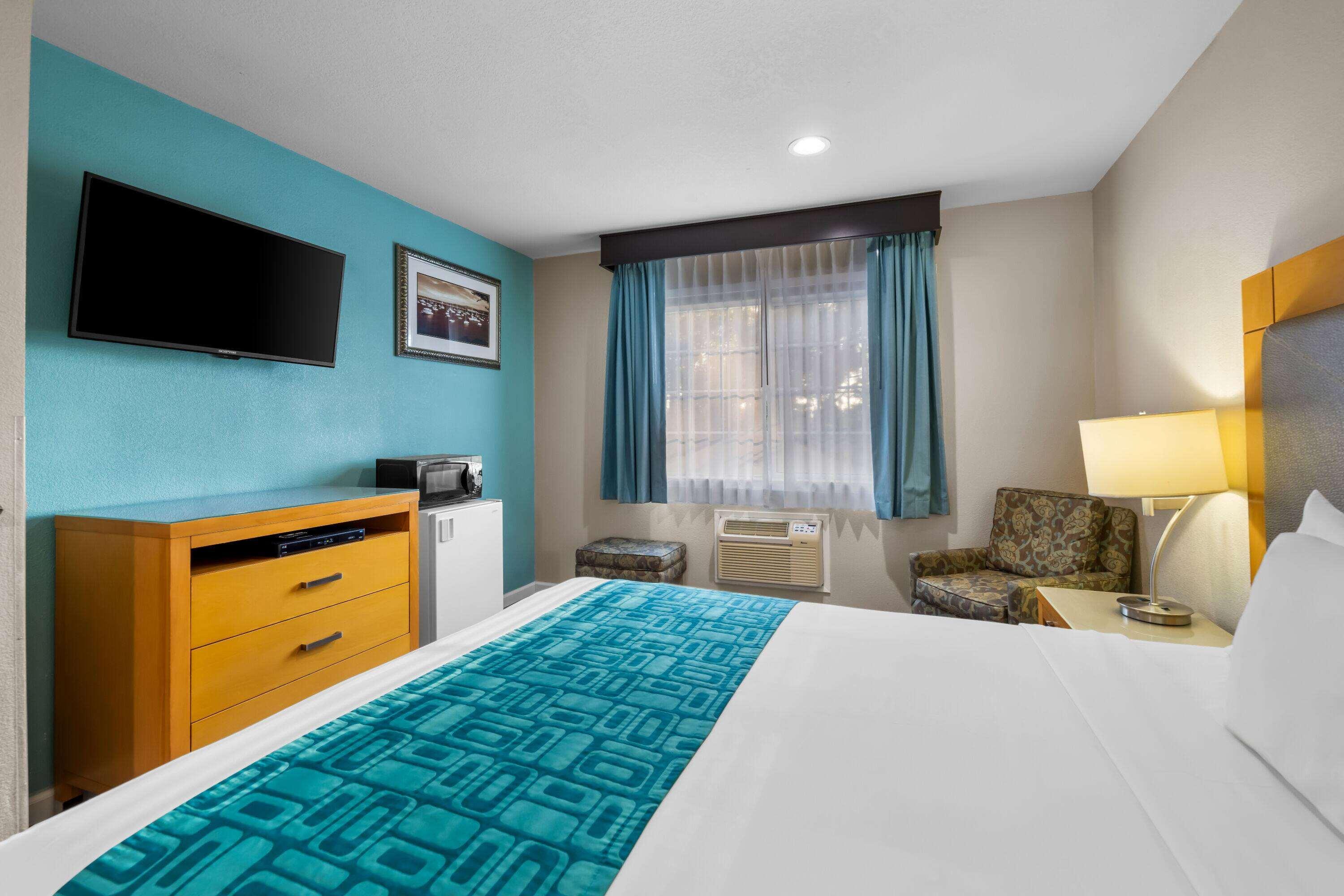 Double Queen Size Bed